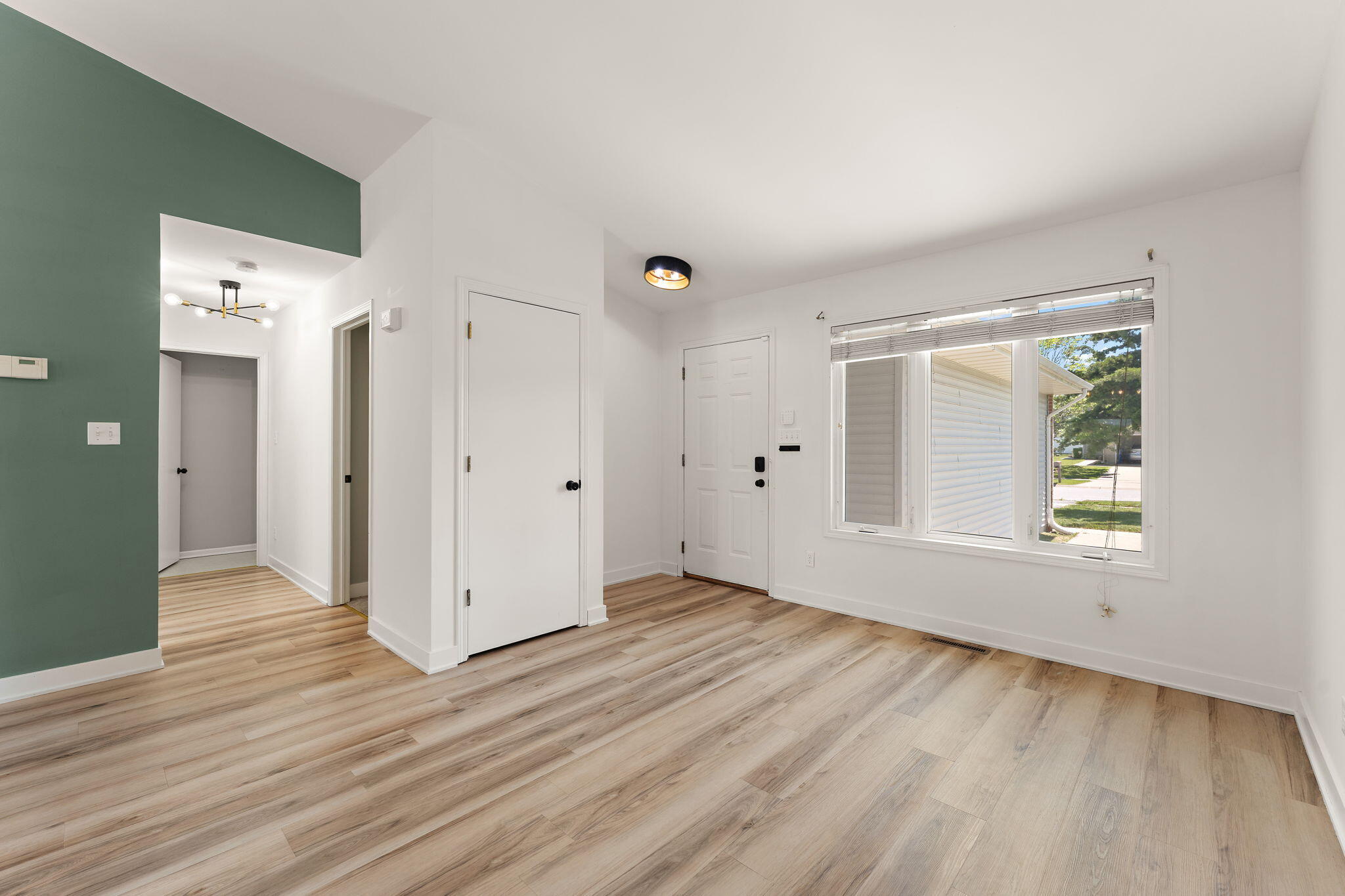 5012 W 92nd Avenue, Crown Point, IN 46307; Image #4