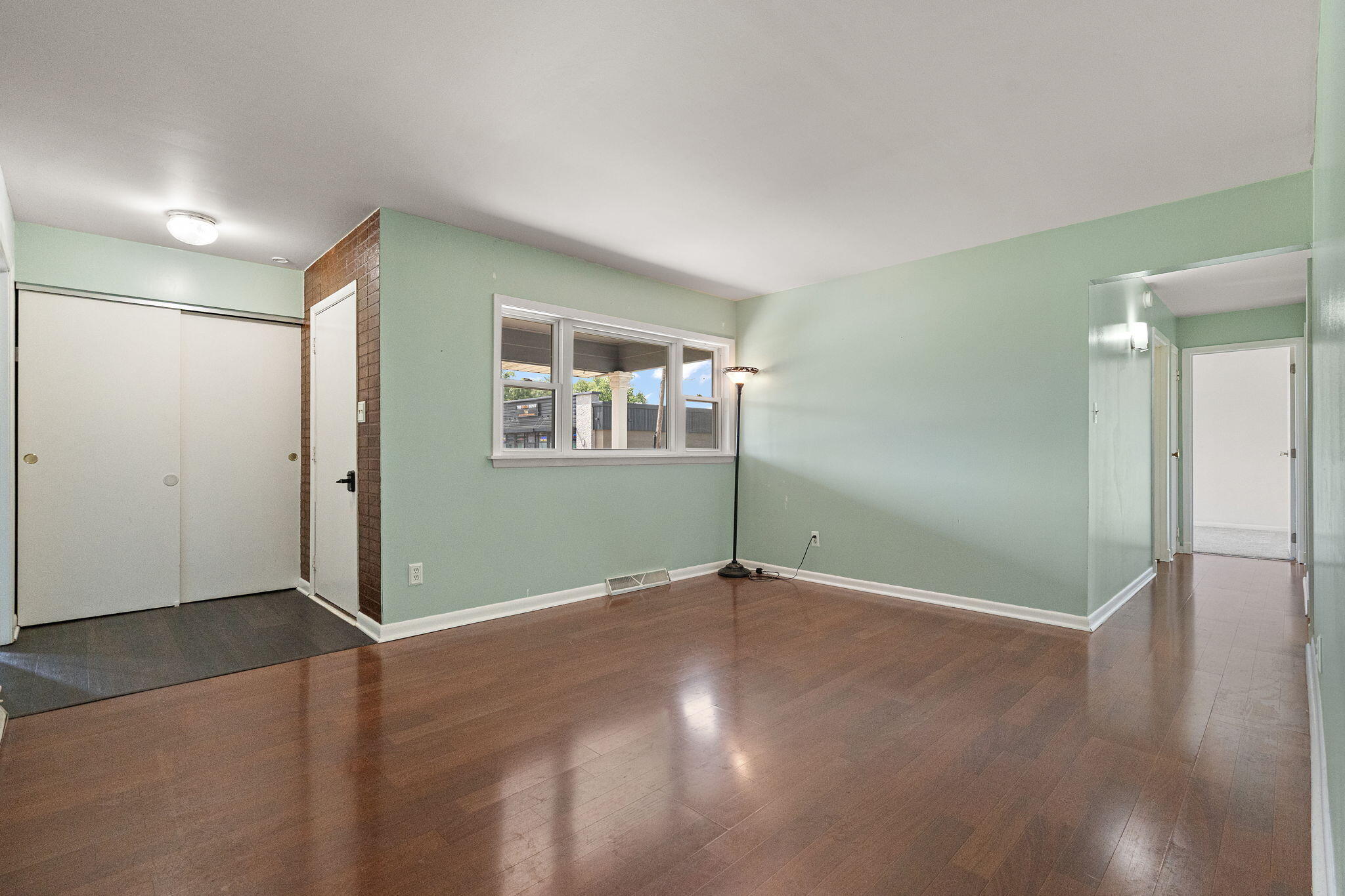 518 Merrillville Road, Crown Point, IN 46307; Image #11