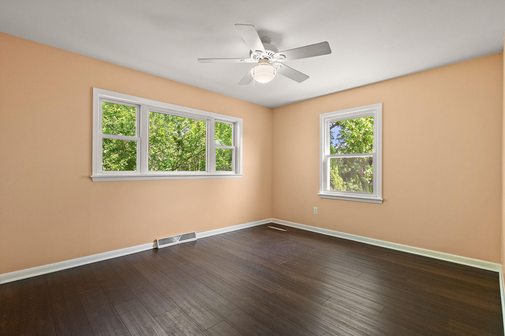 518 Merrillville Road, Crown Point, IN 46307; Image #14
