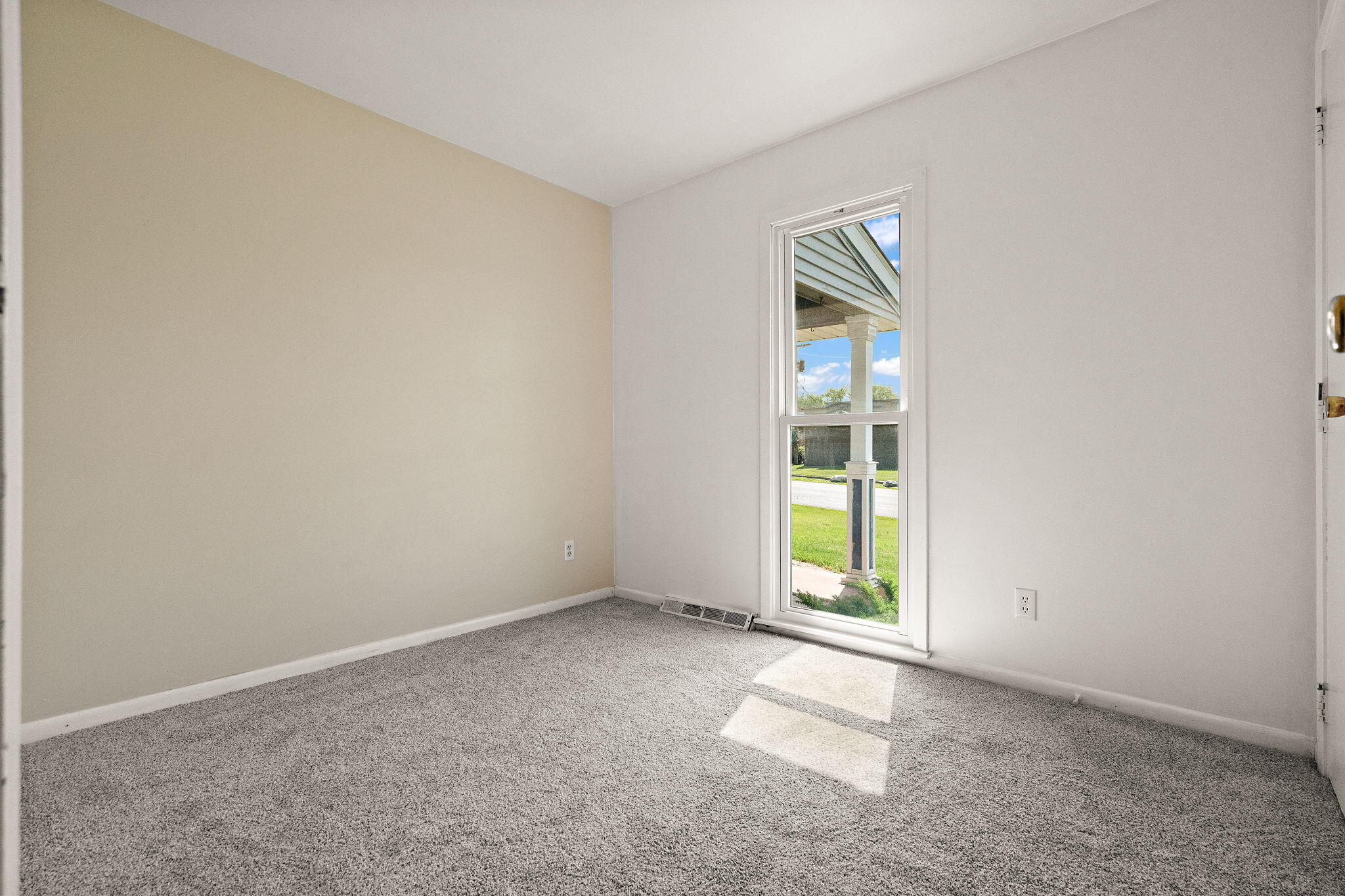 518 Merrillville Road, Crown Point, IN 46307; Image #17