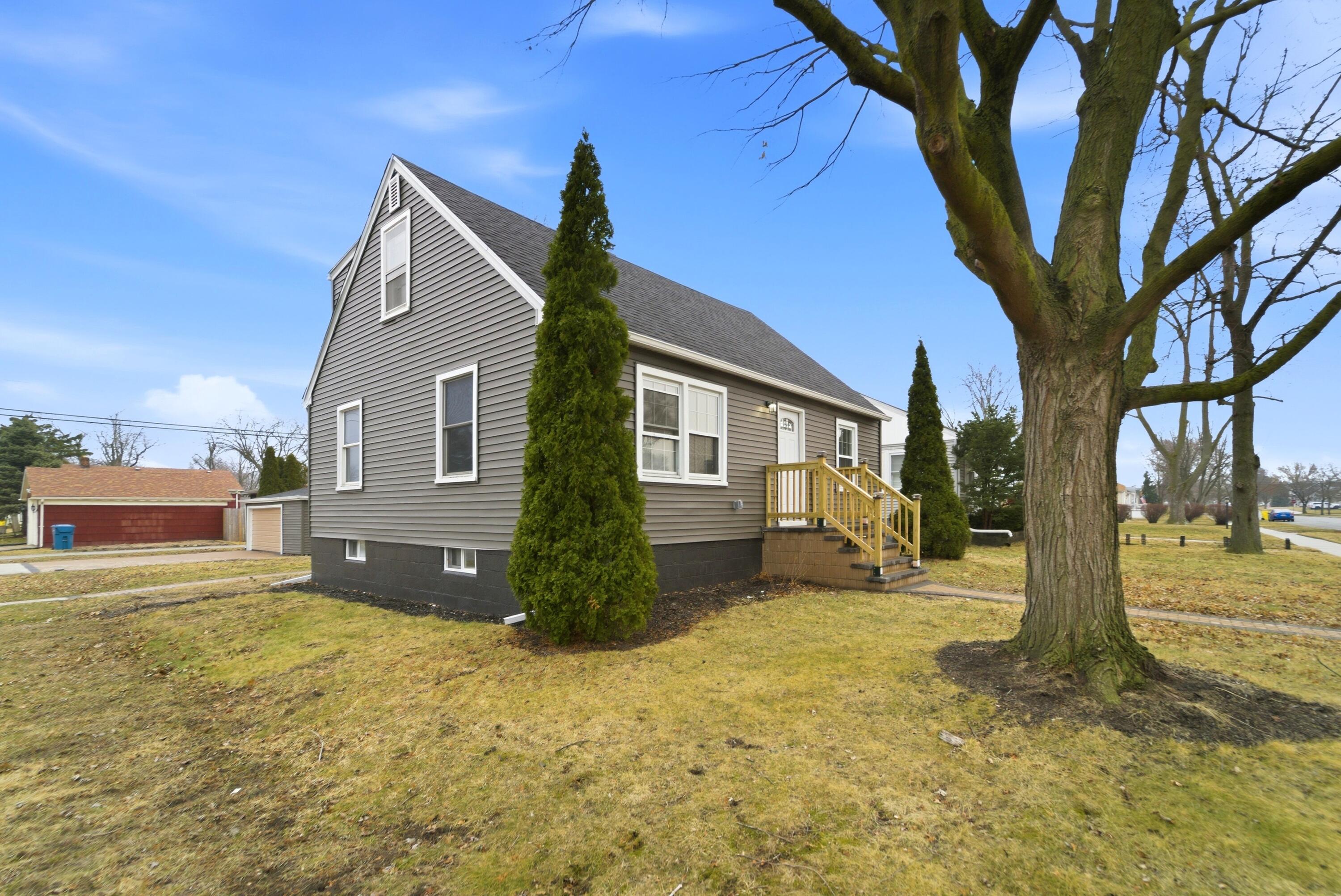 747 N Lafayette Street, Griffith, IN 46319; Image #32