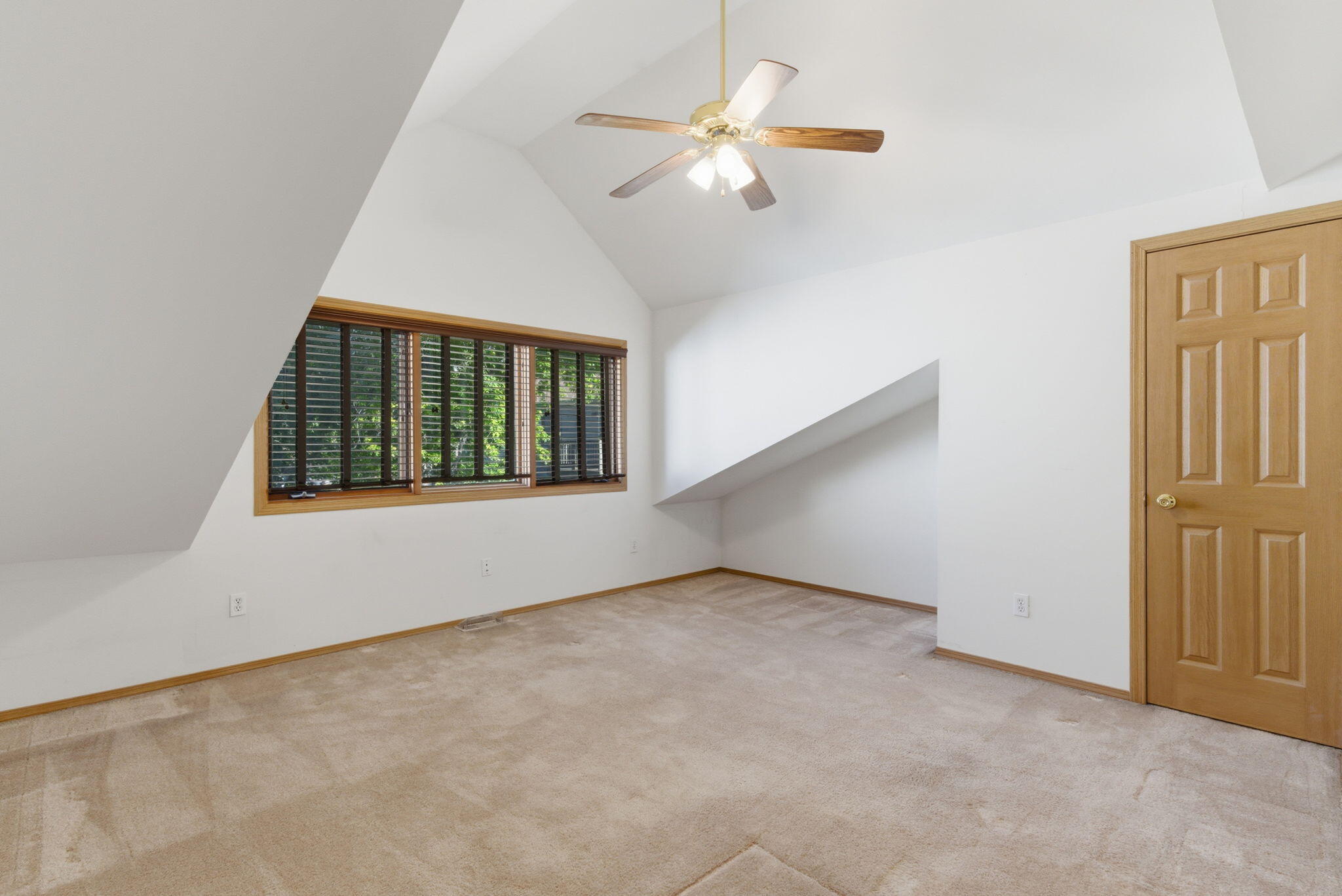 903 Hampton Court, Valparaiso, IN 46383; Image #19