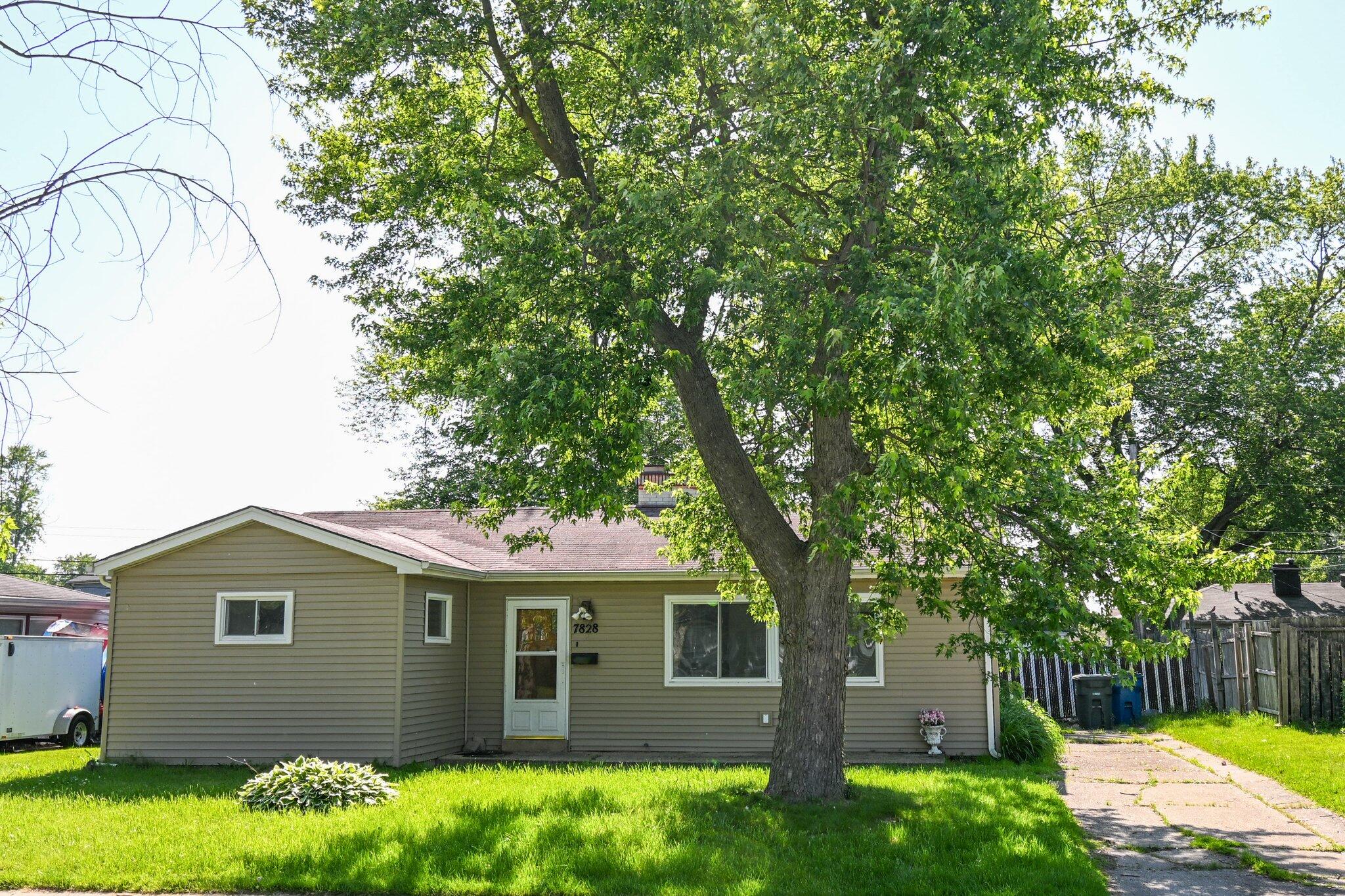 7828 Chestnut Avenue, Hammond, IN 46324; Image #22