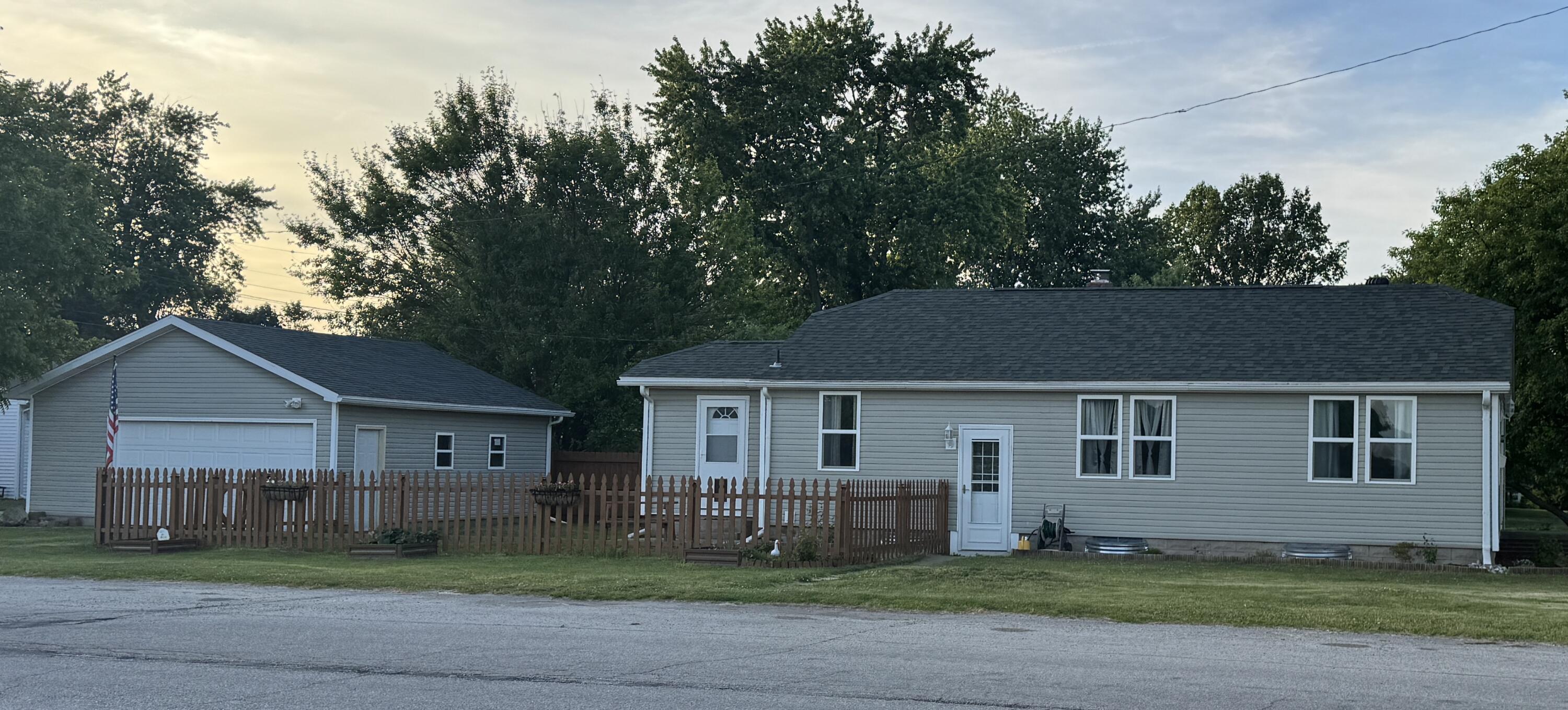 220 S 7th Street, Chesterton, IN 46304; Image #2