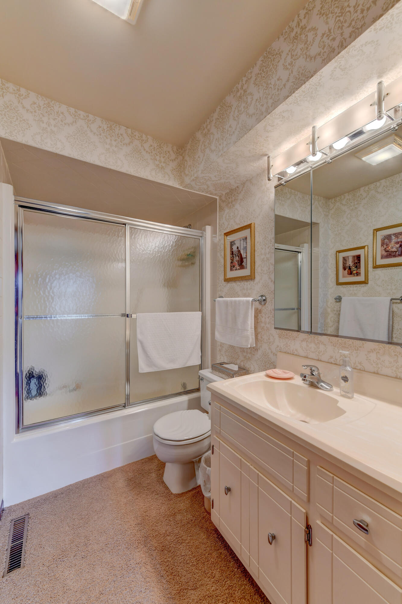 9617 White Oak Avenue, Munster, IN 46321; Image #15
