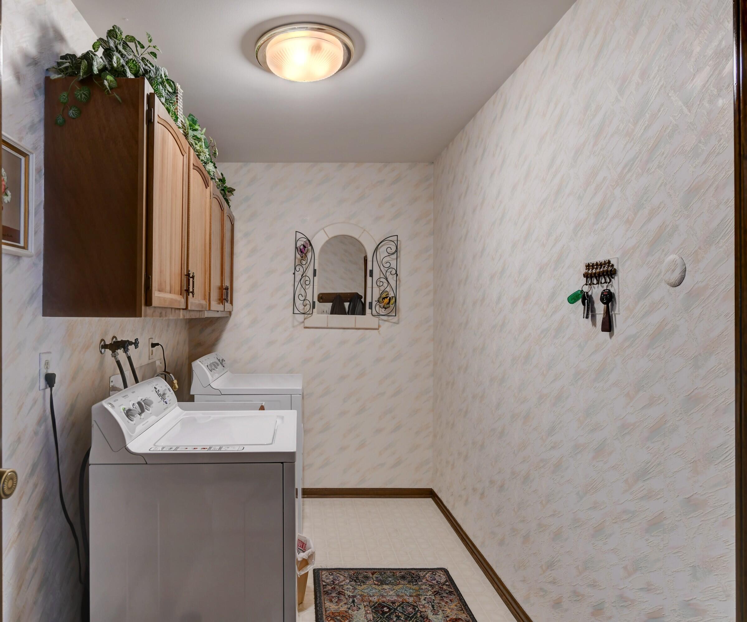 9617 White Oak Avenue, Munster, IN 46321; Image #19