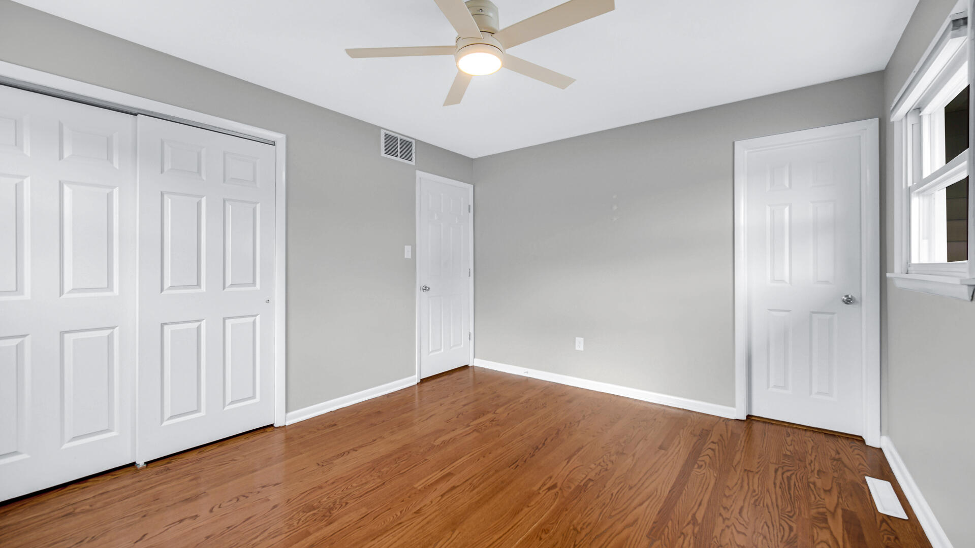 250 Sycamore Lane, Munster, IN 46321; Image #17