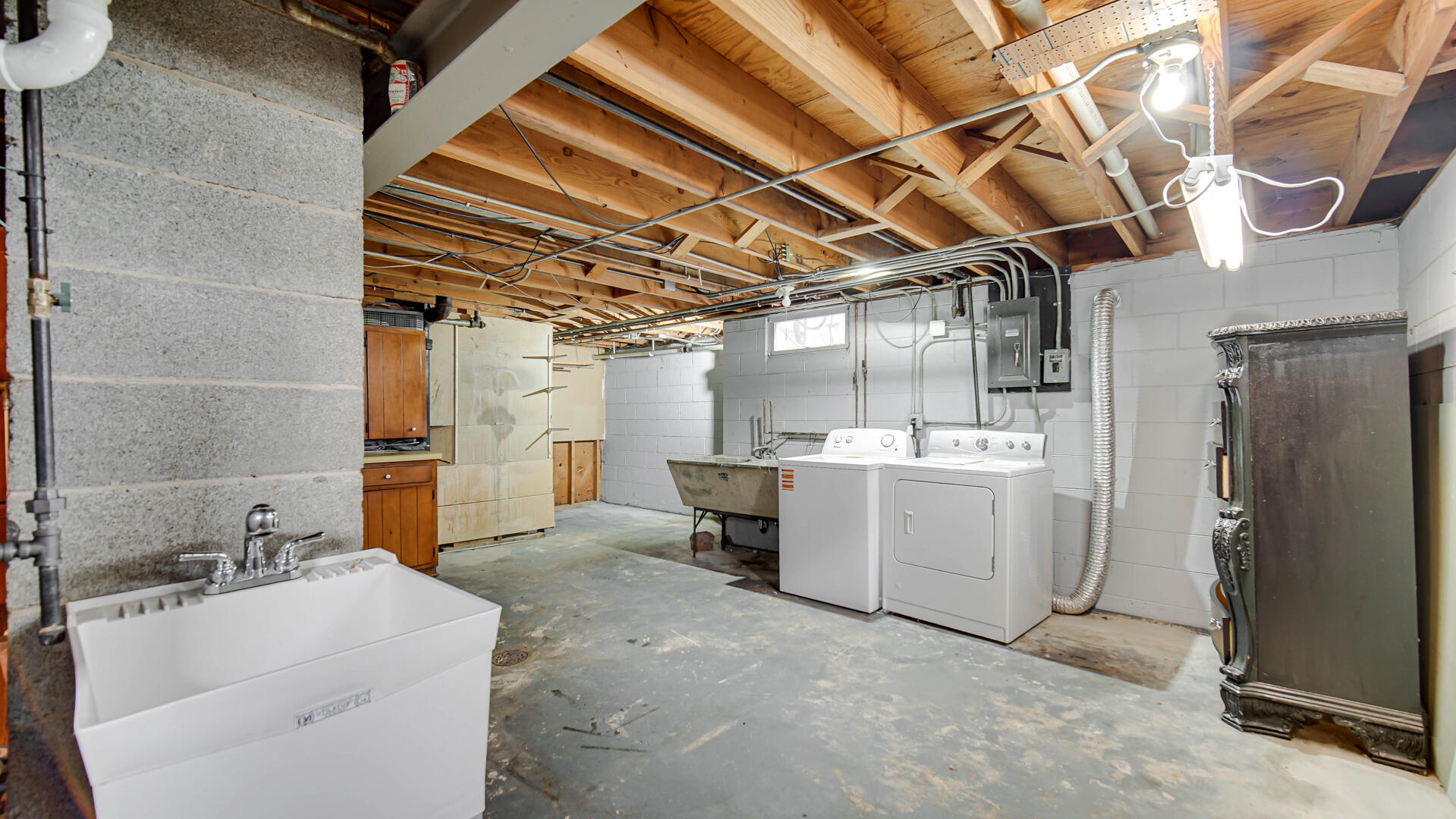 250 Sycamore Lane, Munster, IN 46321; Image #25
