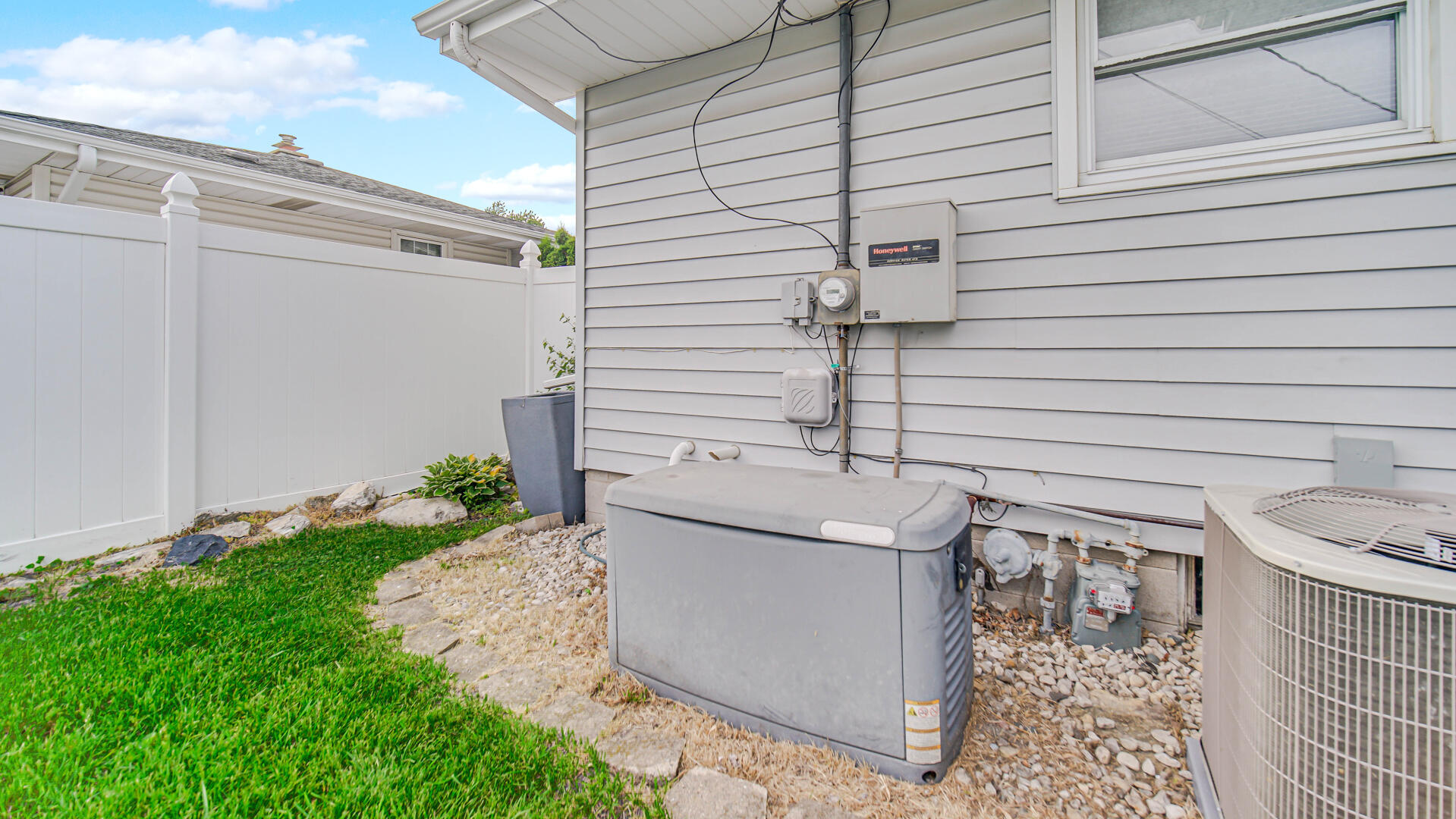 250 Sycamore Lane, Munster, IN 46321; Image #29