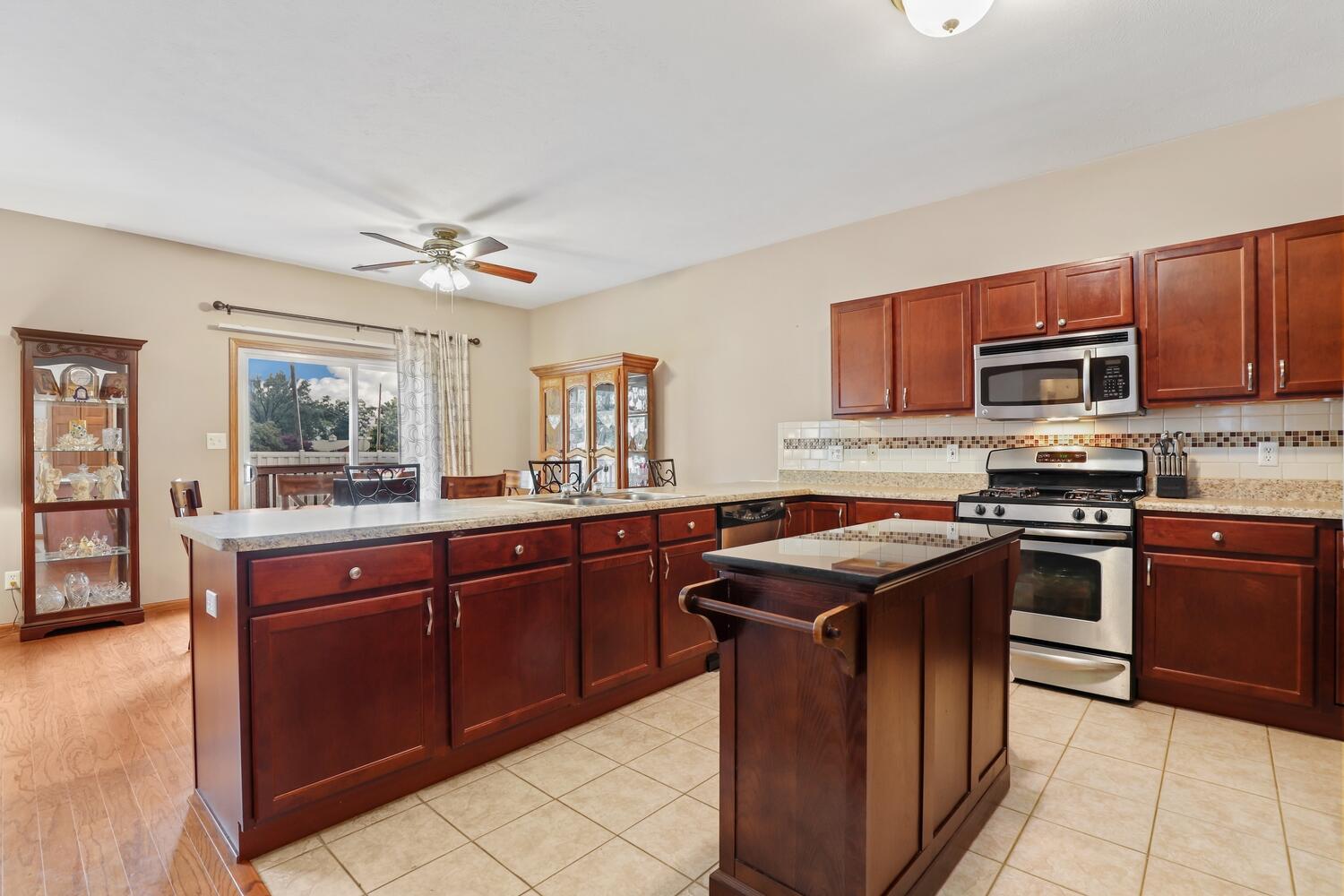 11400 Maryland Street, Crown Point, IN 46307; Image #4