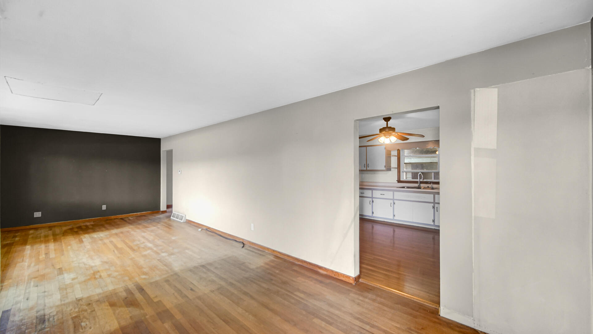 15611 Grant Street, Crown Point, IN 46307; Image #4