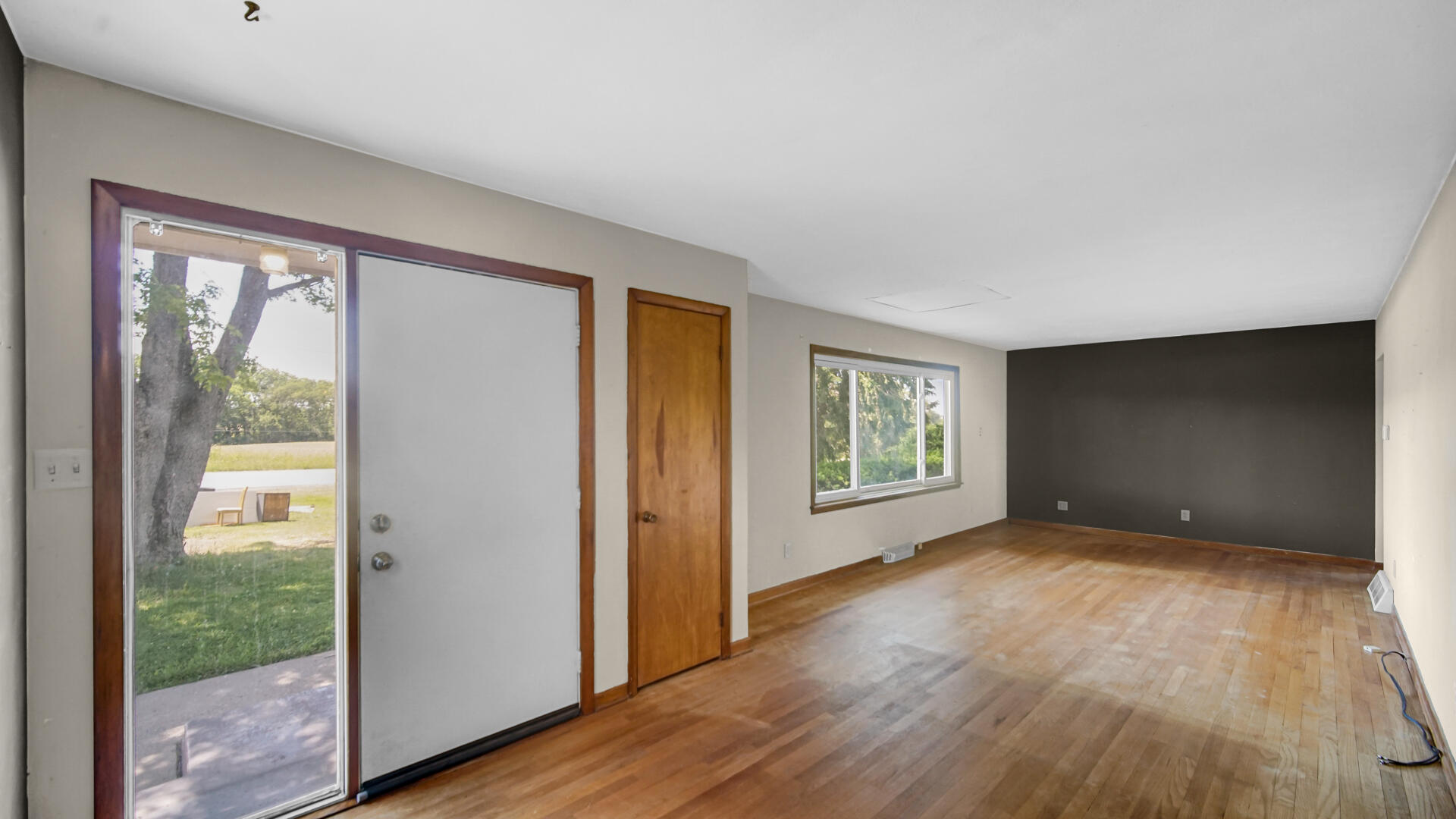 15611 Grant Street, Crown Point, IN 46307; Image #5