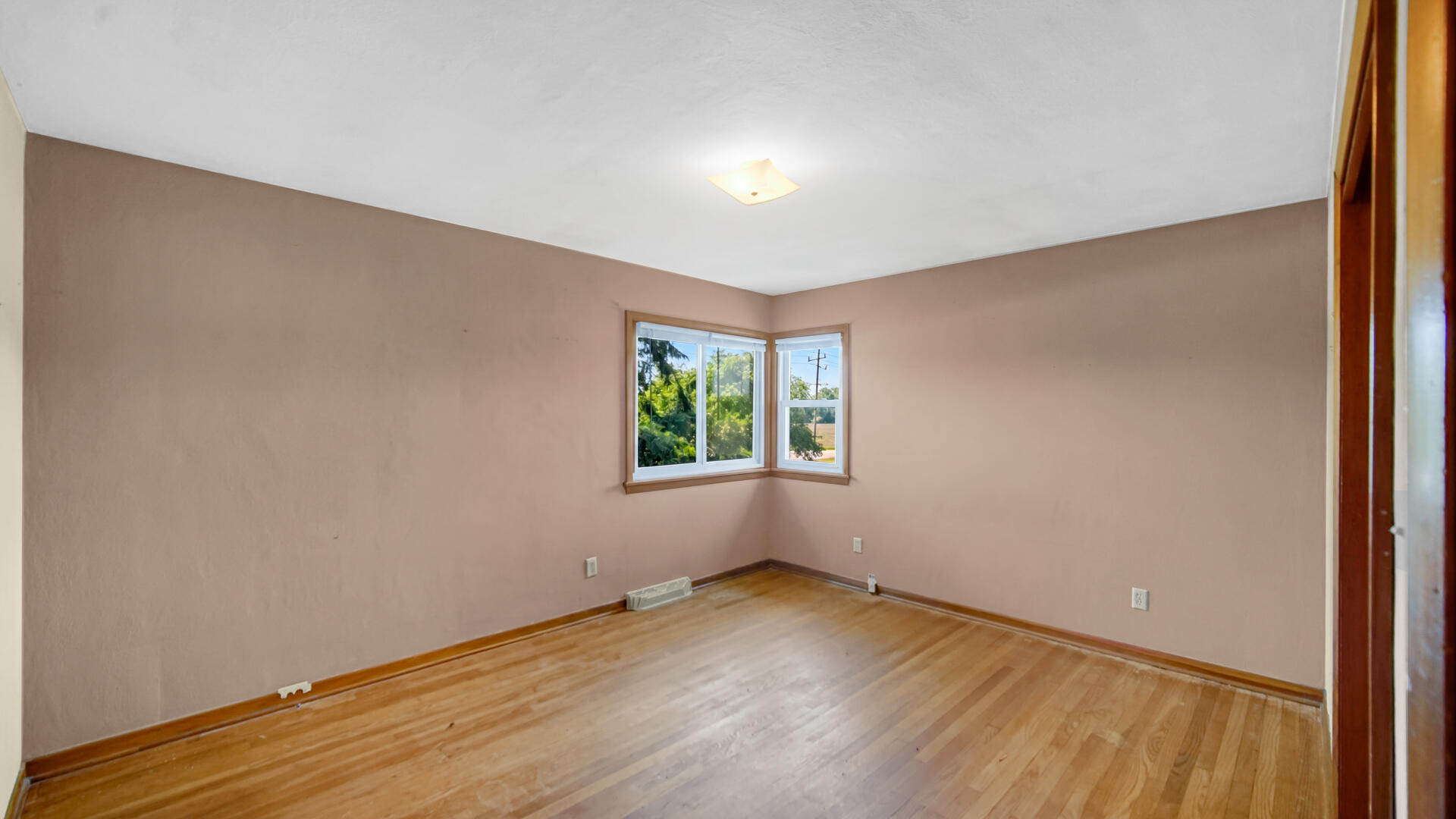 15611 Grant Street, Crown Point, IN 46307; Image #7