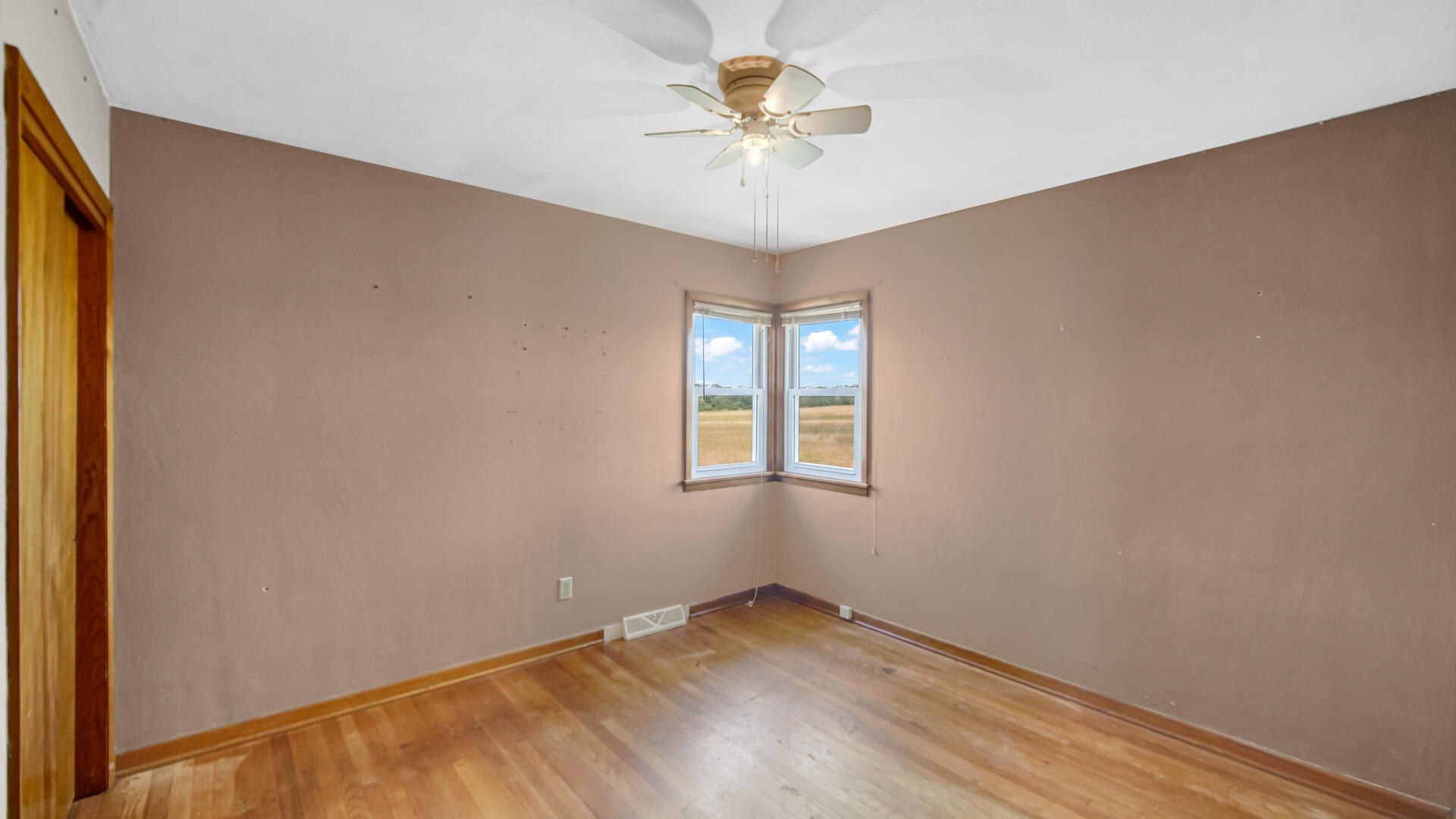 15611 Grant Street, Crown Point, IN 46307; Image #9