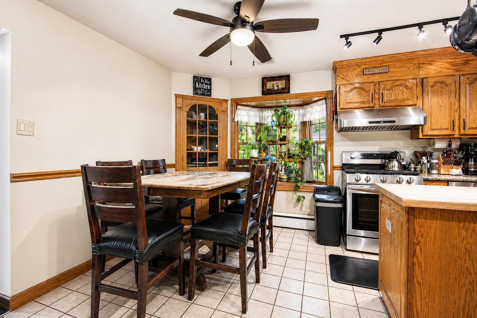 8845 Grace Street, Highland, IN 46322; Image #10