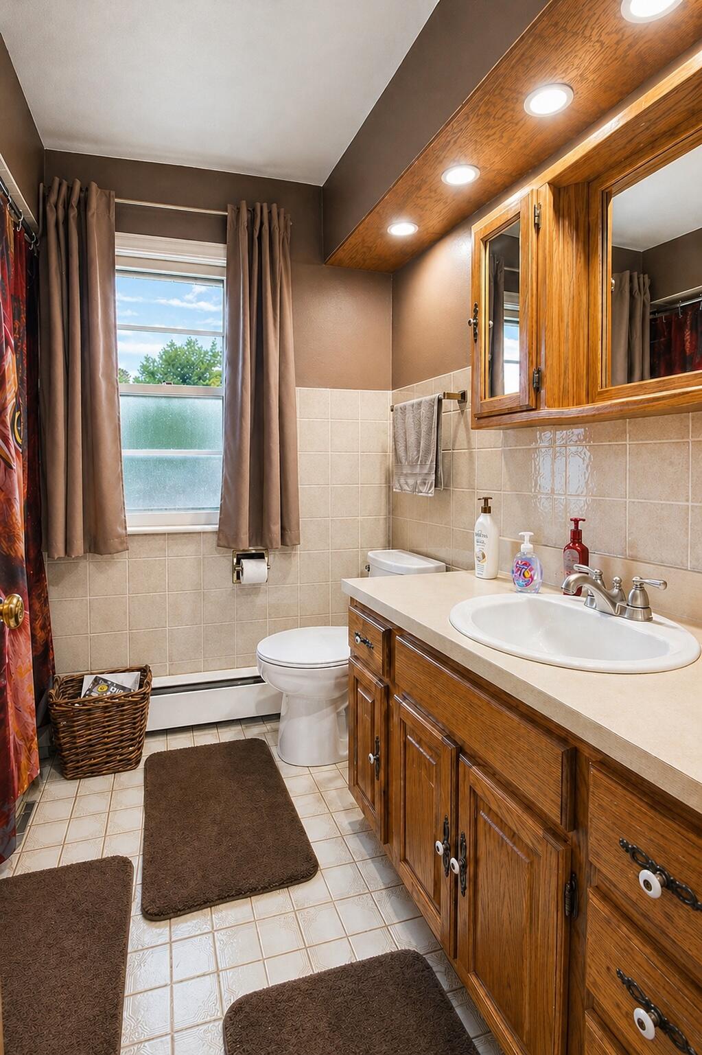 8845 Grace Street, Highland, IN 46322; Image #16