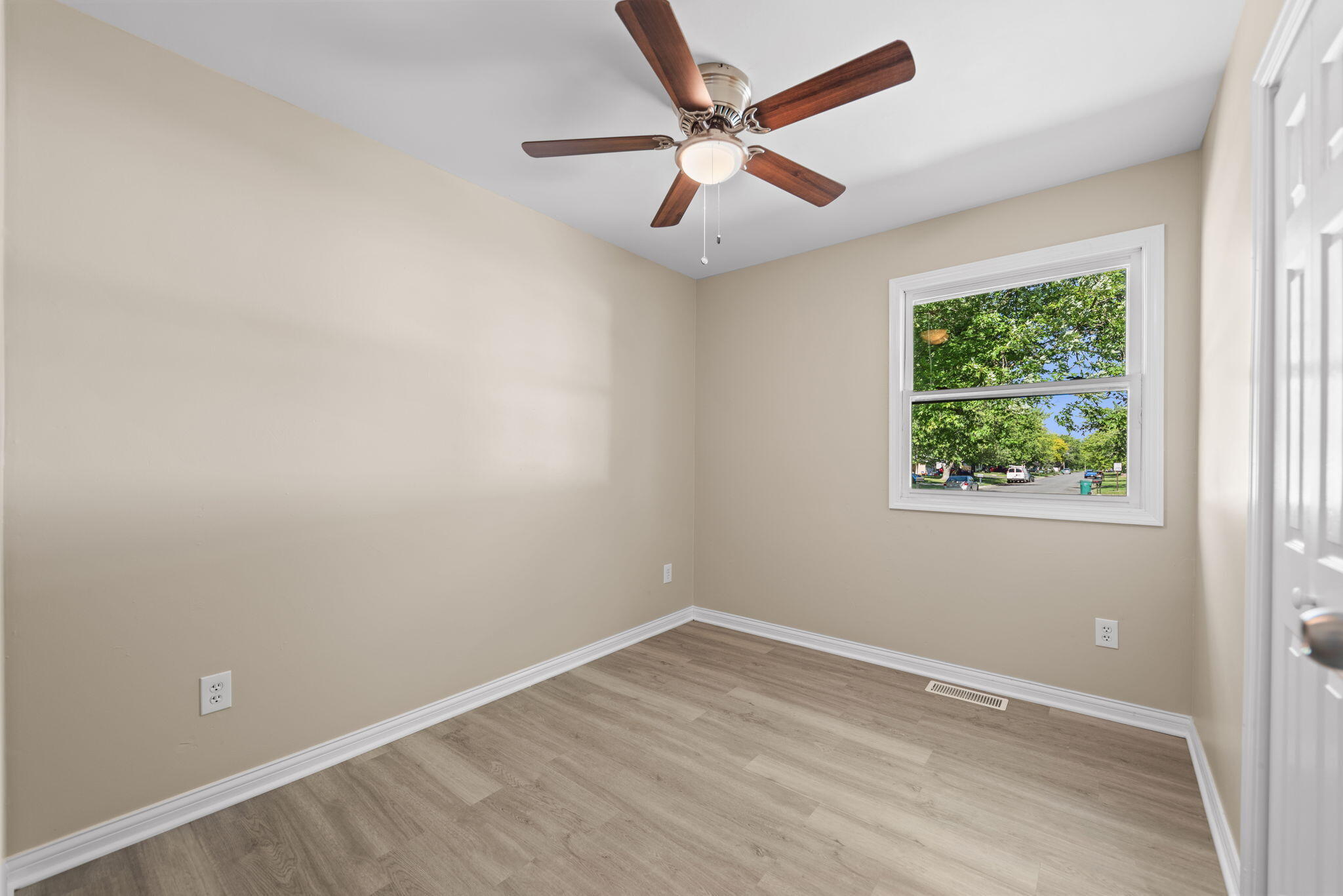 504 Robyn Road, Valparaiso, IN 46385; Image #11