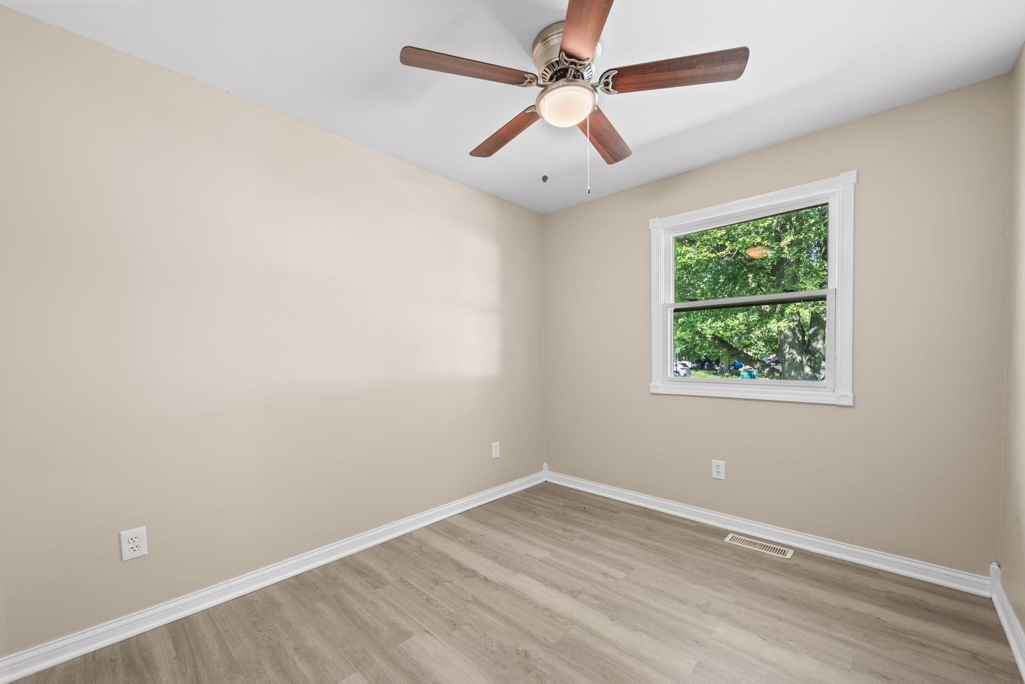 504 Robyn Road, Valparaiso, IN 46385; Image #13