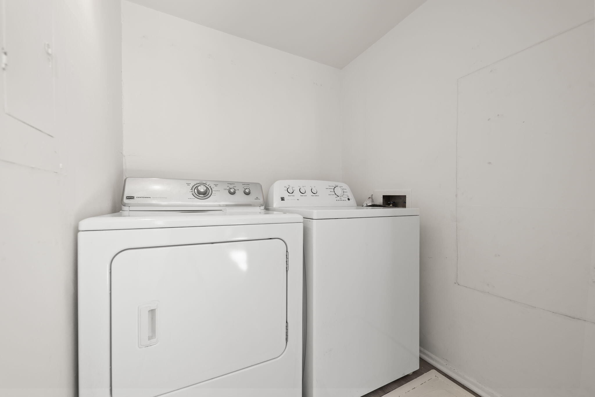 504 Robyn Road, Valparaiso, IN 46385; Image #16