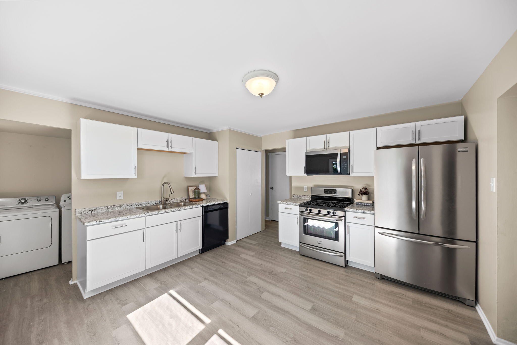 504 Robyn Road, Valparaiso, IN 46385; Image #5