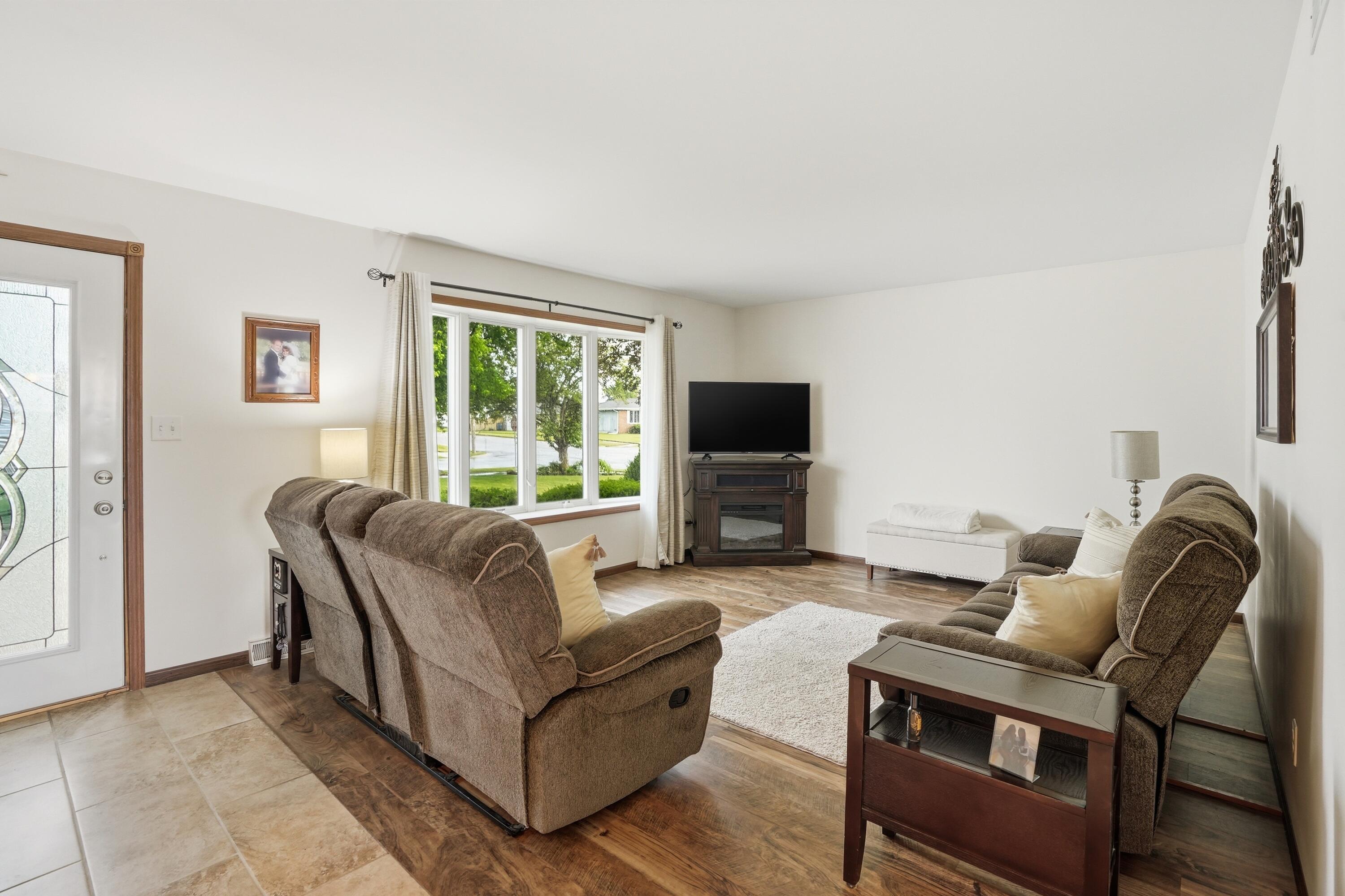 12042 W 103rd Court, St. John, IN 46373; Image #4