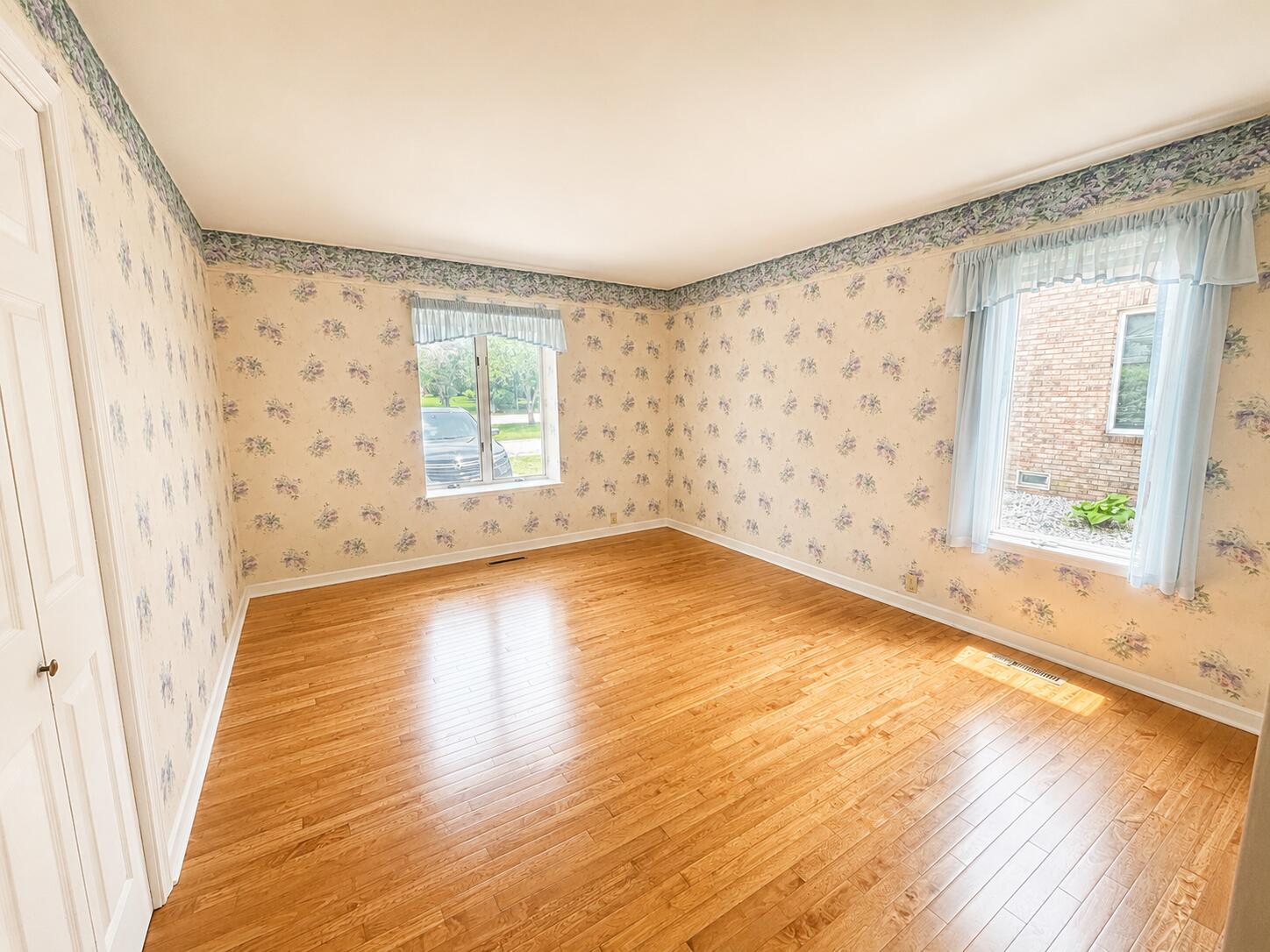 3519 Bob White Circle, Valparaiso, IN 46383; Image #12