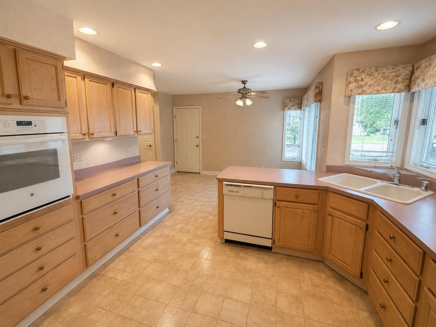 3519 Bob White Circle, Valparaiso, IN 46383; Image #7