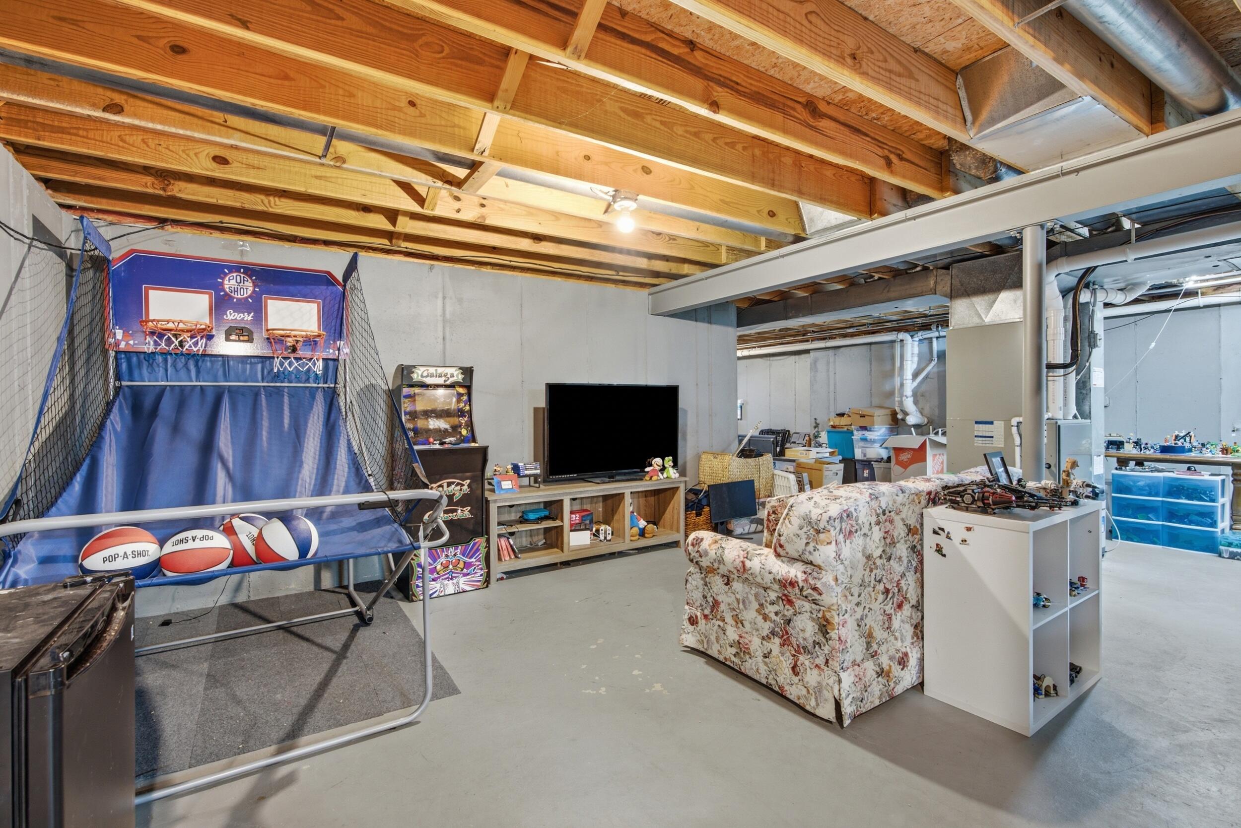 10031 Northcote Court, St. John, IN 46373; Image #27