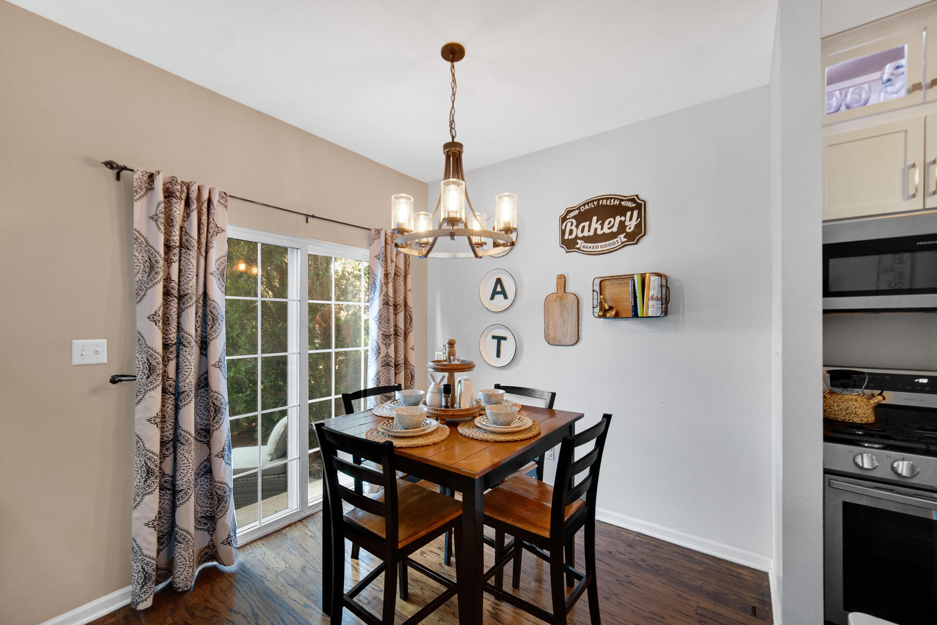 8112 Victoria Place, Crown Point, IN 46307; Image #8