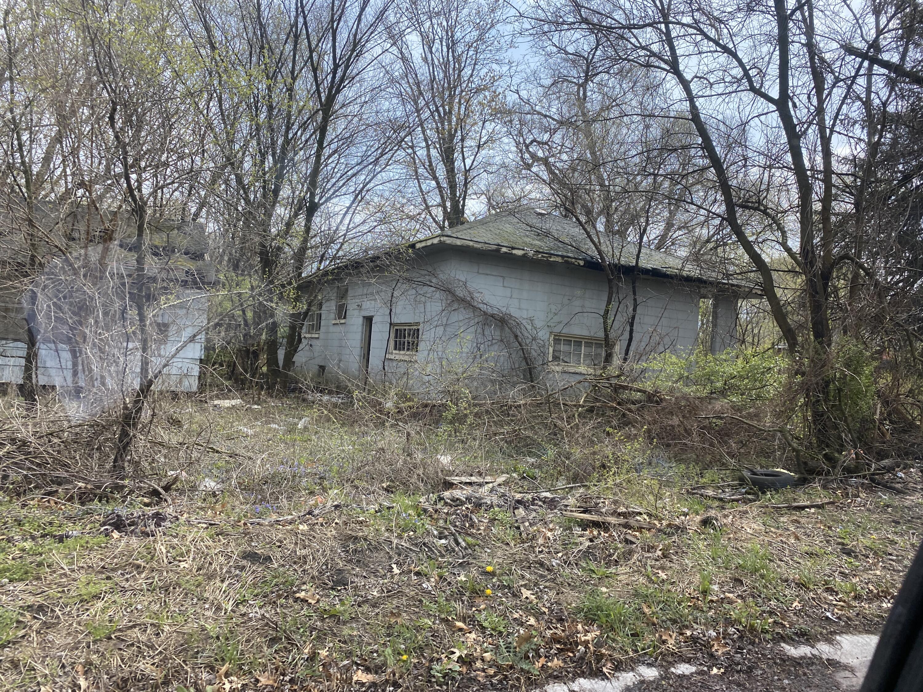 712 E 40th Avenue, Gary, IN 46409; Image #2
