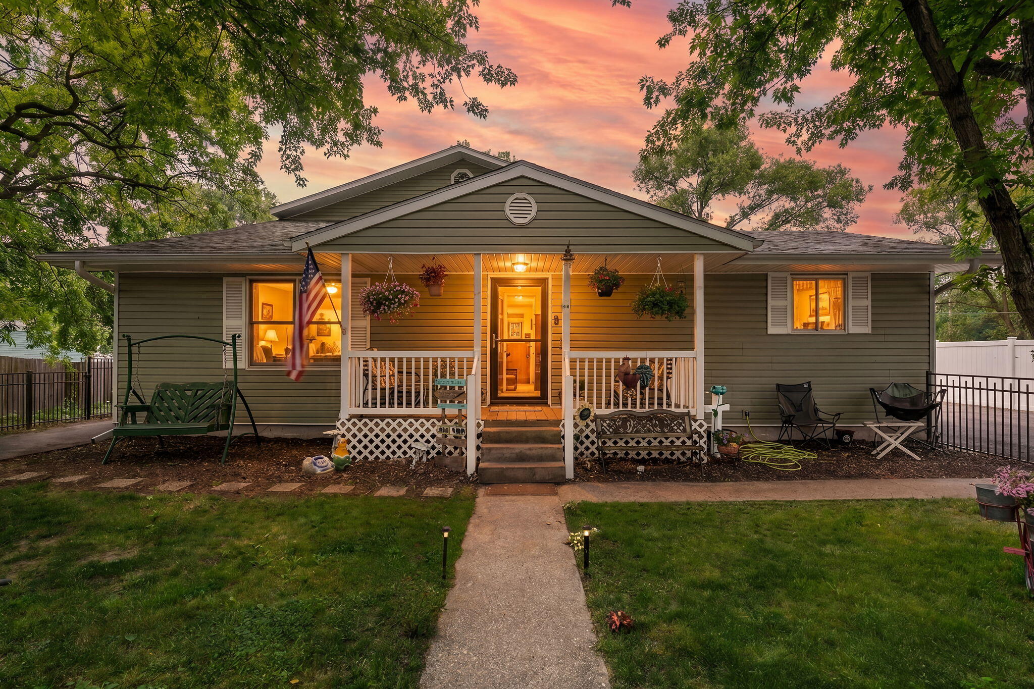 33 E Washington Avenue, Hobart, IN 46342; Image #1