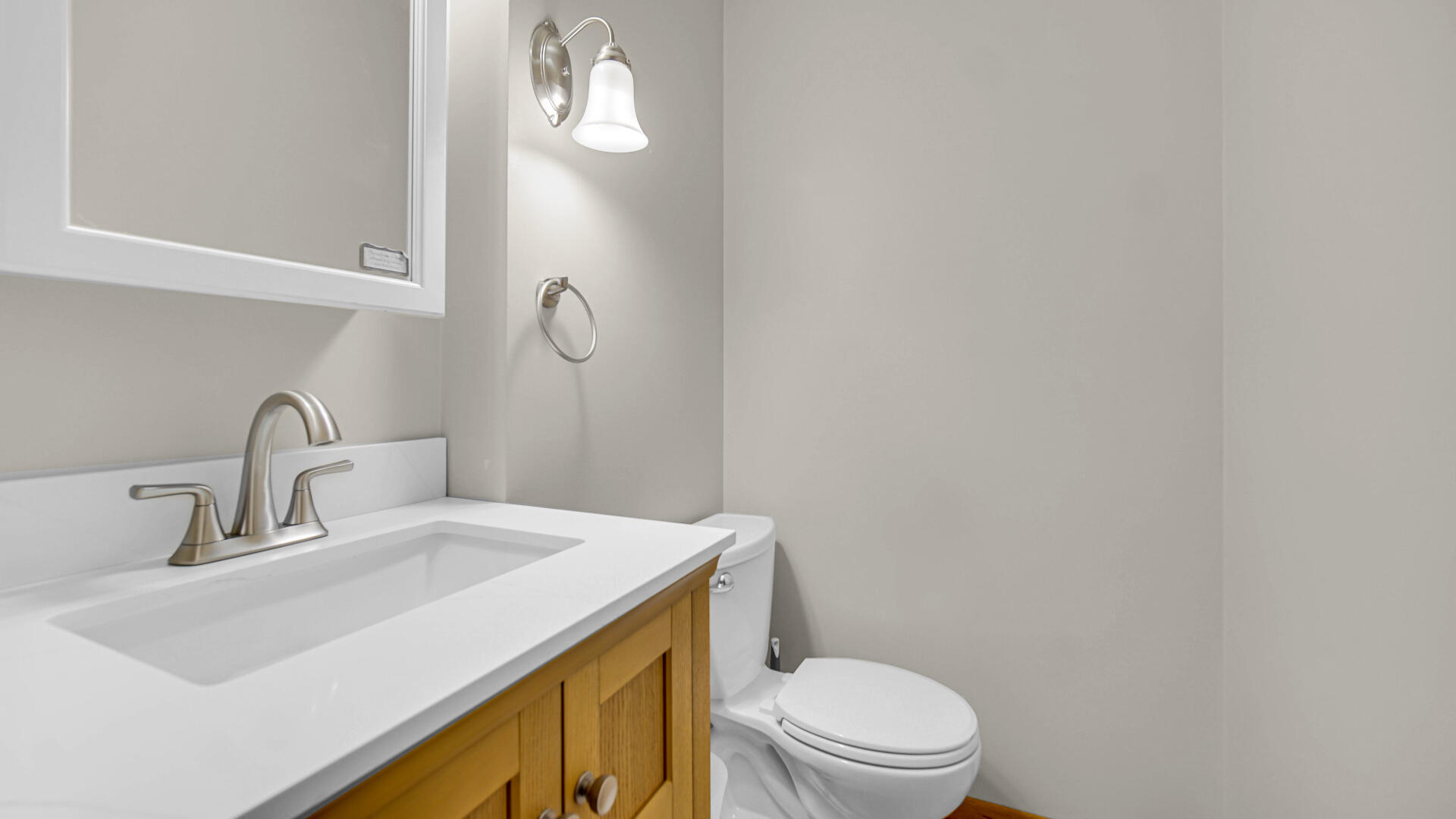 2301 Eisenhower Avenue, Valparaiso, IN 46383; Image #13