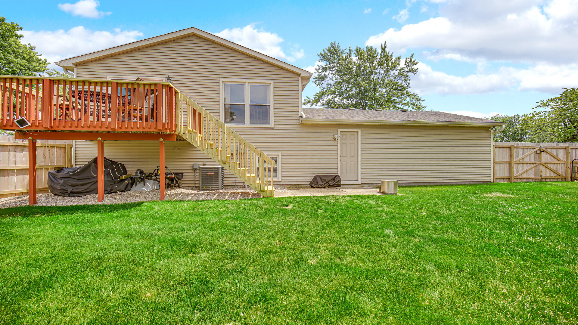 2301 Eisenhower Avenue, Valparaiso, IN 46383; Image #23