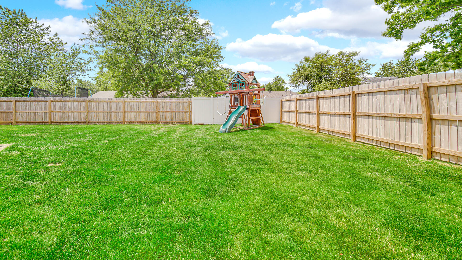 2301 Eisenhower Avenue, Valparaiso, IN 46383; Image #26