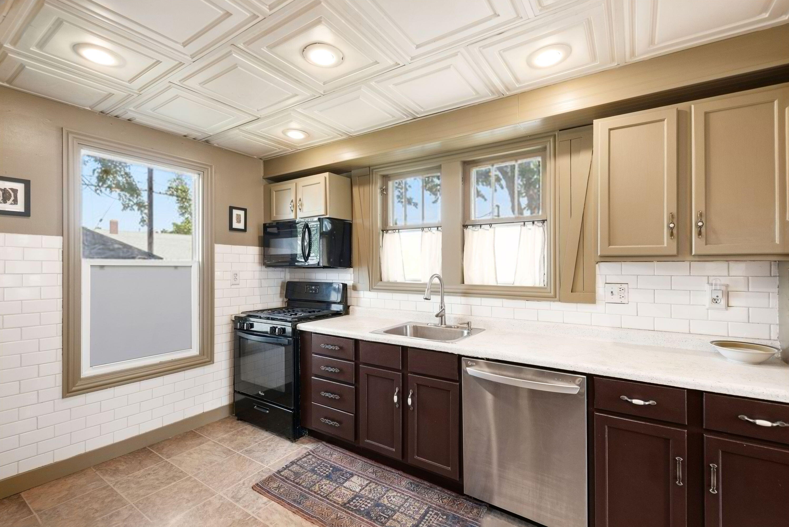1616 Lafayette Street, Michigan City, IN 46360; Image #10