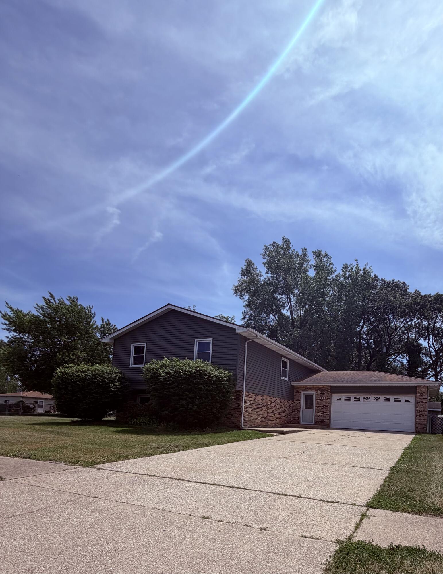 209 Lincoln Avenue, Hobart, IN 46342; Image #2