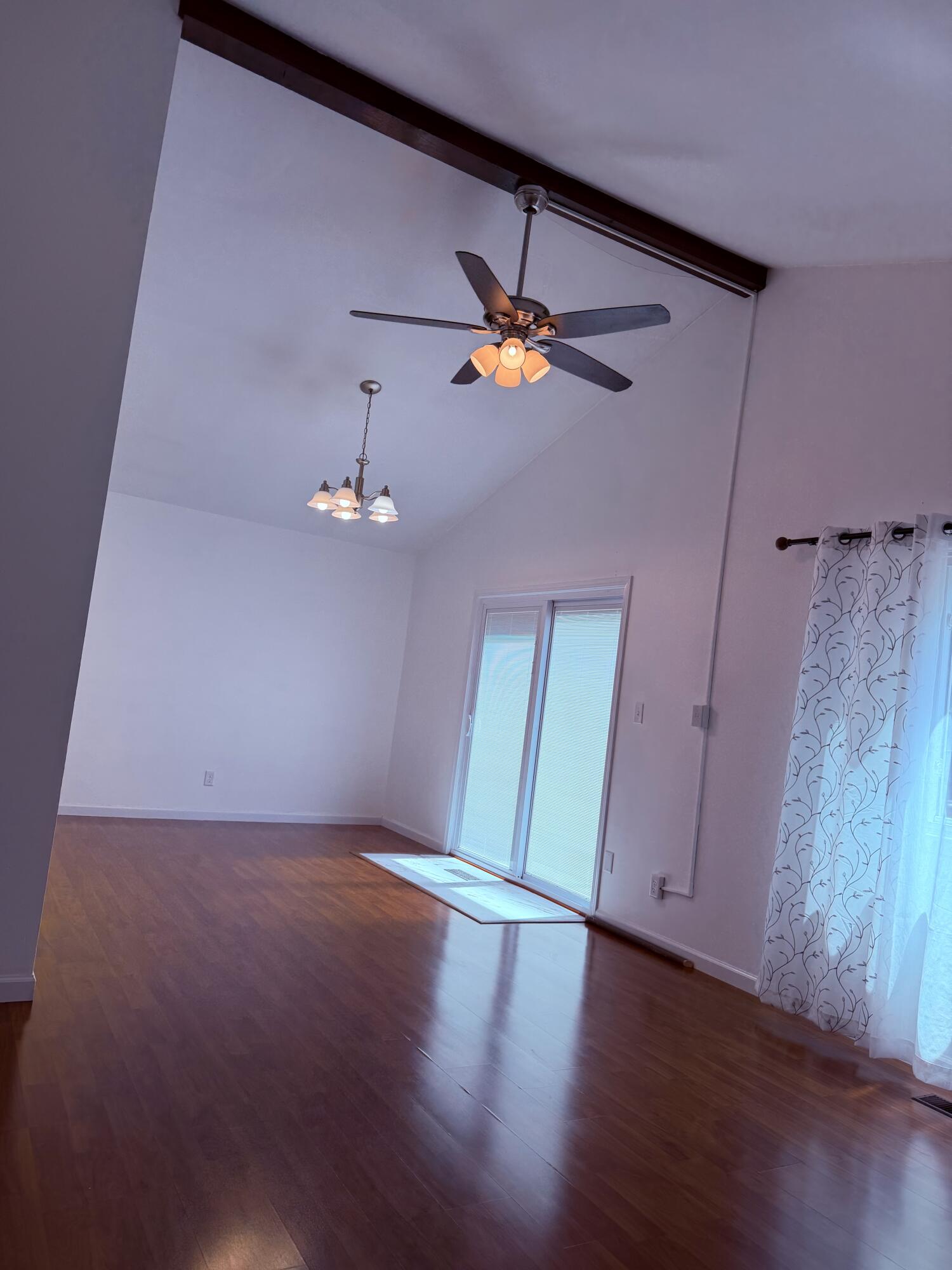 209 Lincoln Avenue, Hobart, IN 46342; Image #3