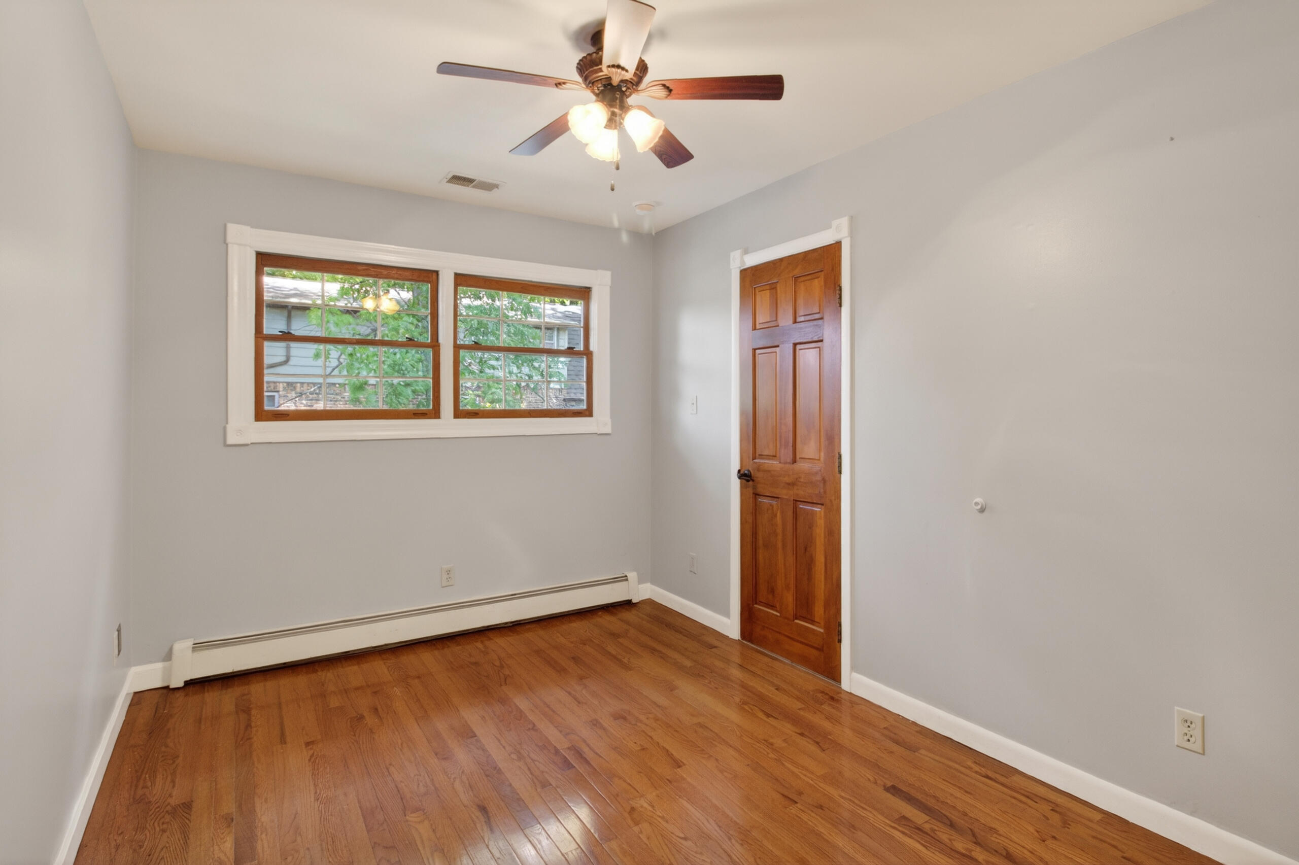 201 Spectacle Drive, Valparaiso, IN 46383; Image #42