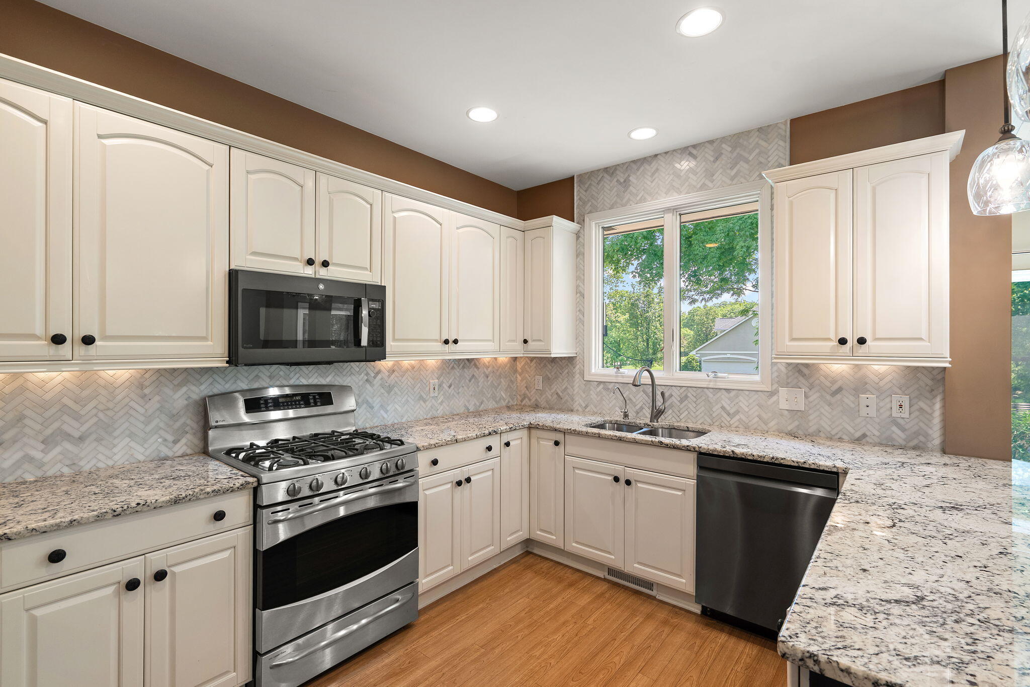 246 White Thorne Lane, Valparaiso, IN 46383; Image #13