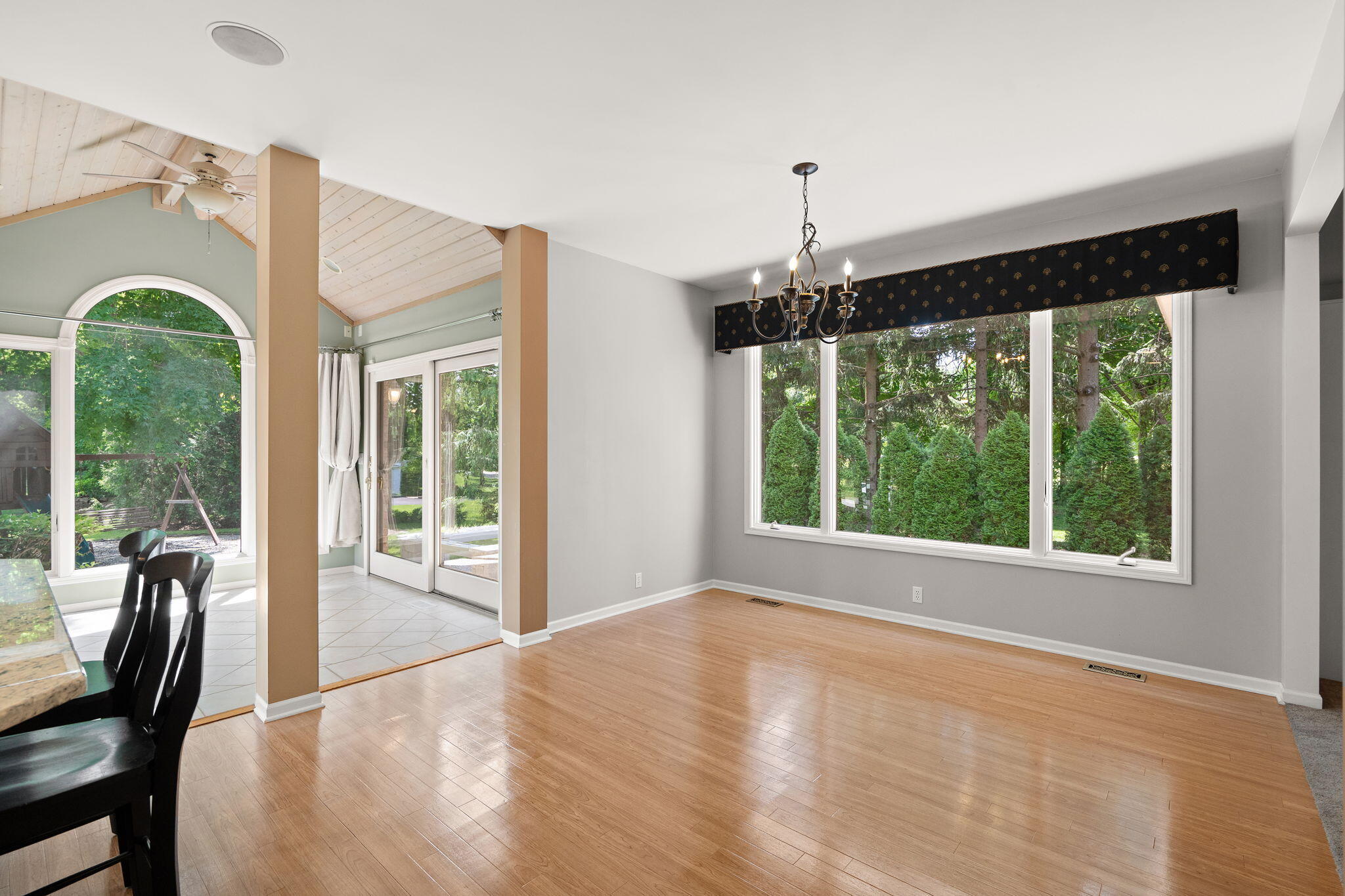 246 White Thorne Lane, Valparaiso, IN 46383; Image #14