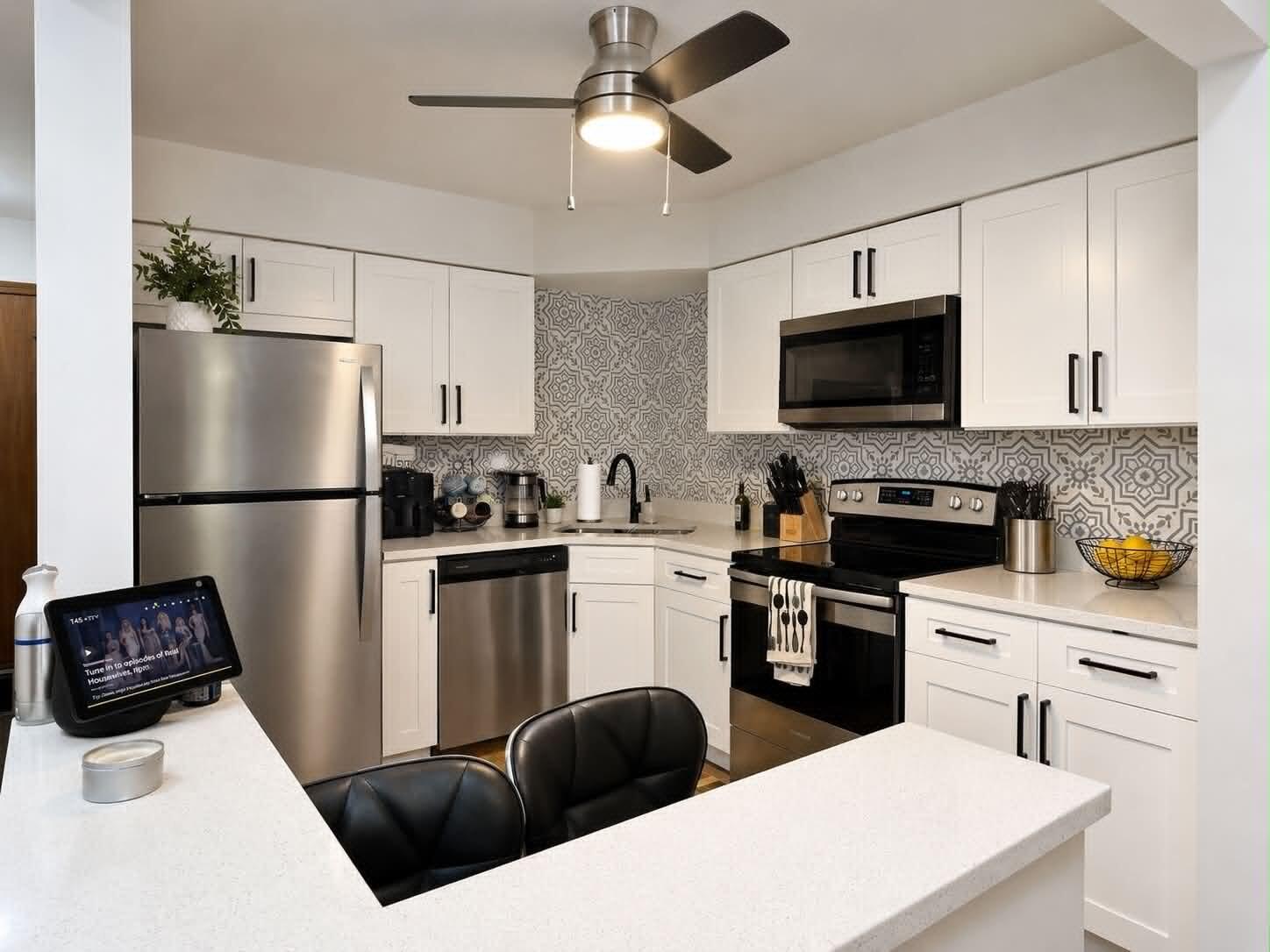 2007 W 45th Street, Highland, IN #202, 46322; Image #3