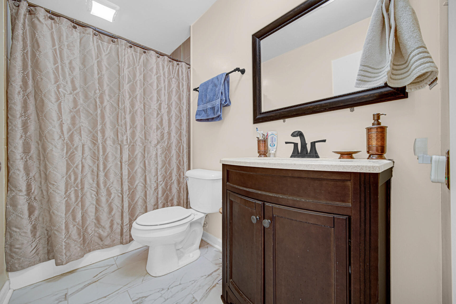 7933 Jefferson Avenue, Munster, IN #4b, 46321; Image #10