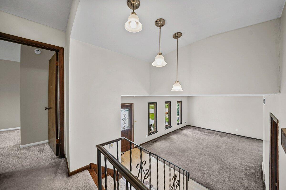 1045 Heather Lane, Munster, IN 46321; Image #16