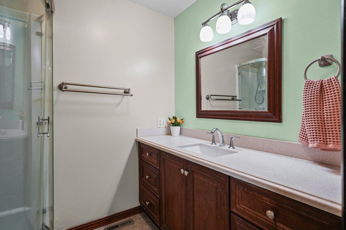 1045 Heather Lane, Munster, IN 46321; Image #20