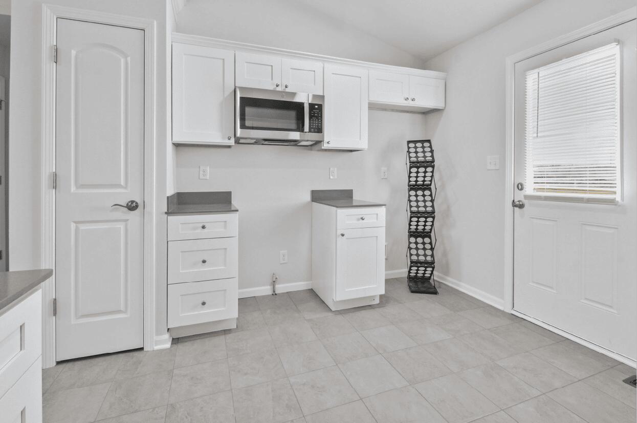 8251 Aviana Avenue, Merrillville, IN 46410; Image #6