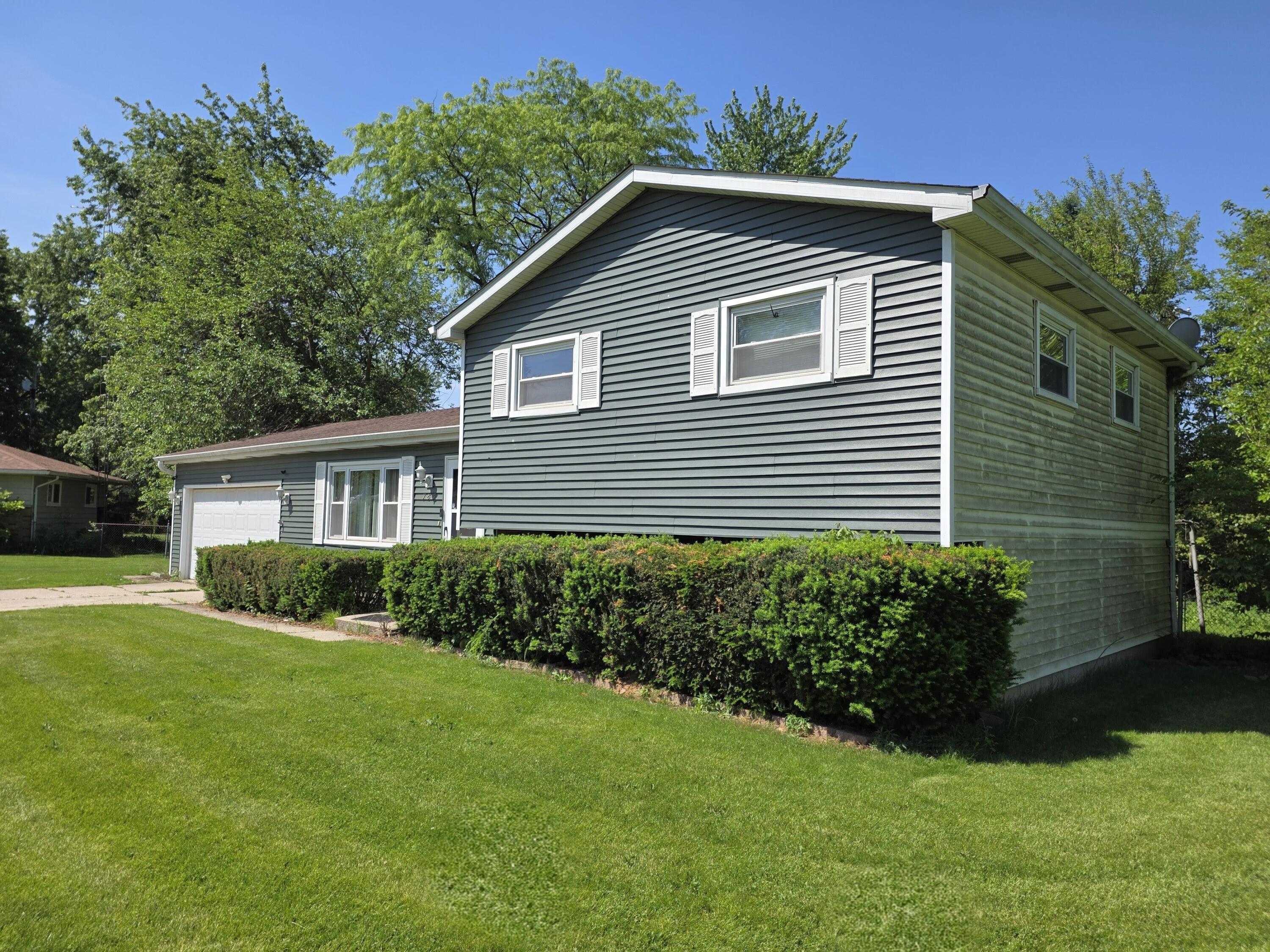 785 Aztec Court, Lowell, IN 46356; Image #2