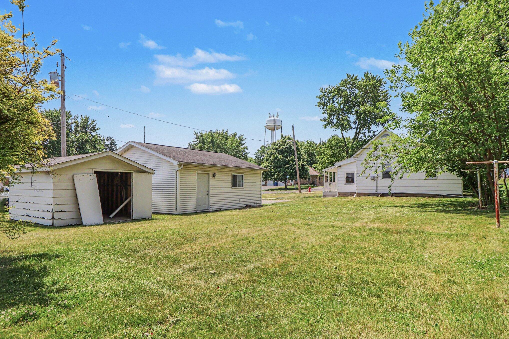 201 N Taylor Street, Hebron, IN 46341; Image #11