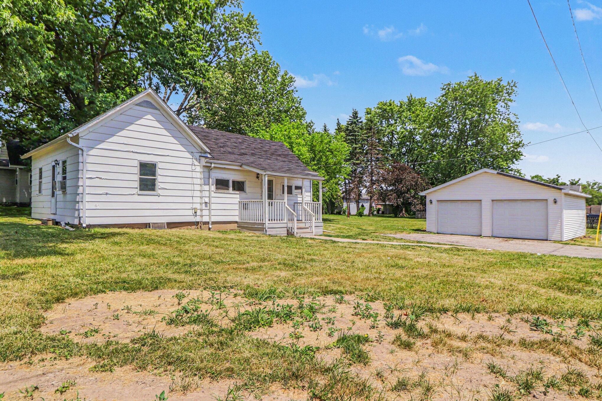 201 N Taylor Street, Hebron, IN 46341; Image #2