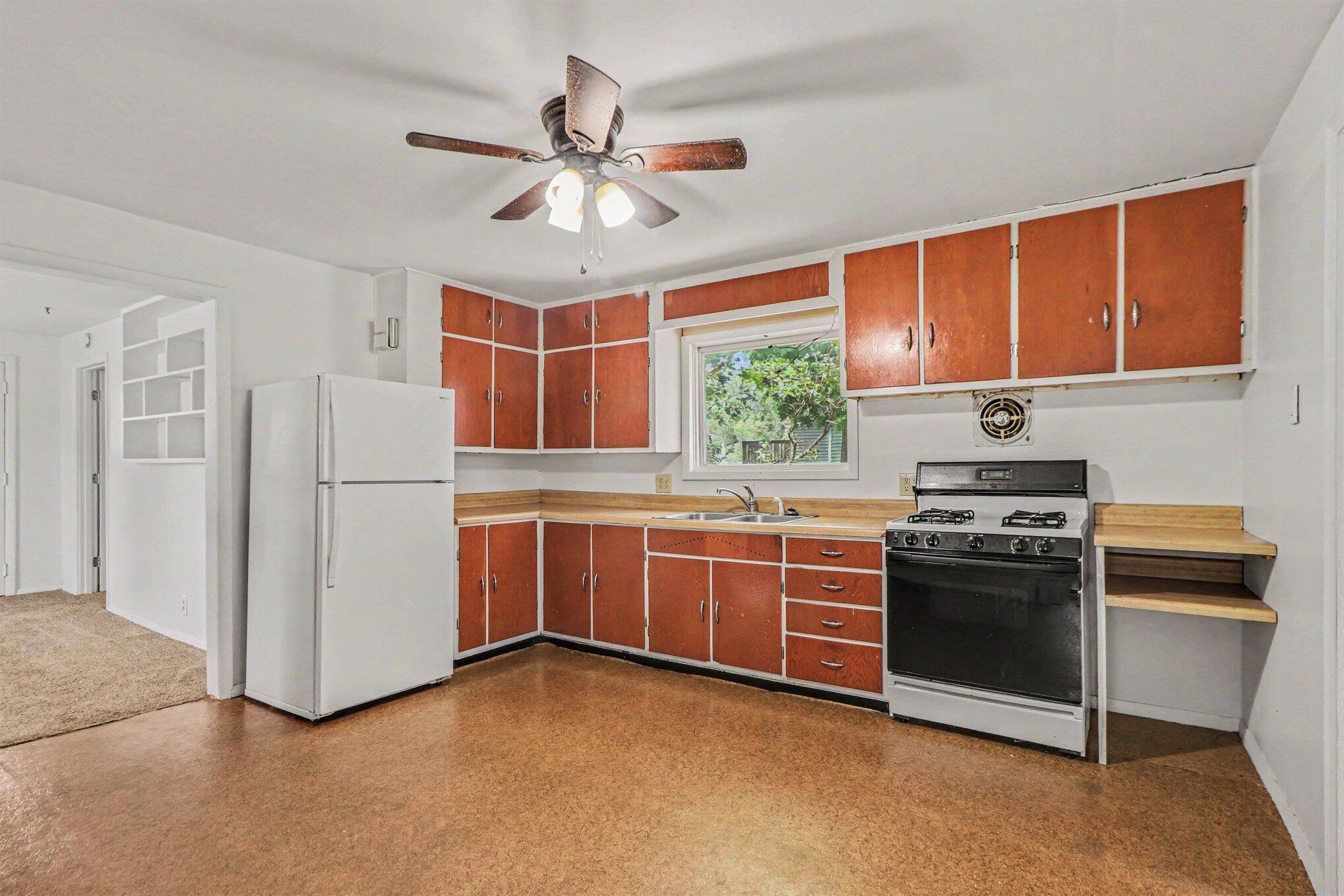 201 N Taylor Street, Hebron, IN 46341; Image #5