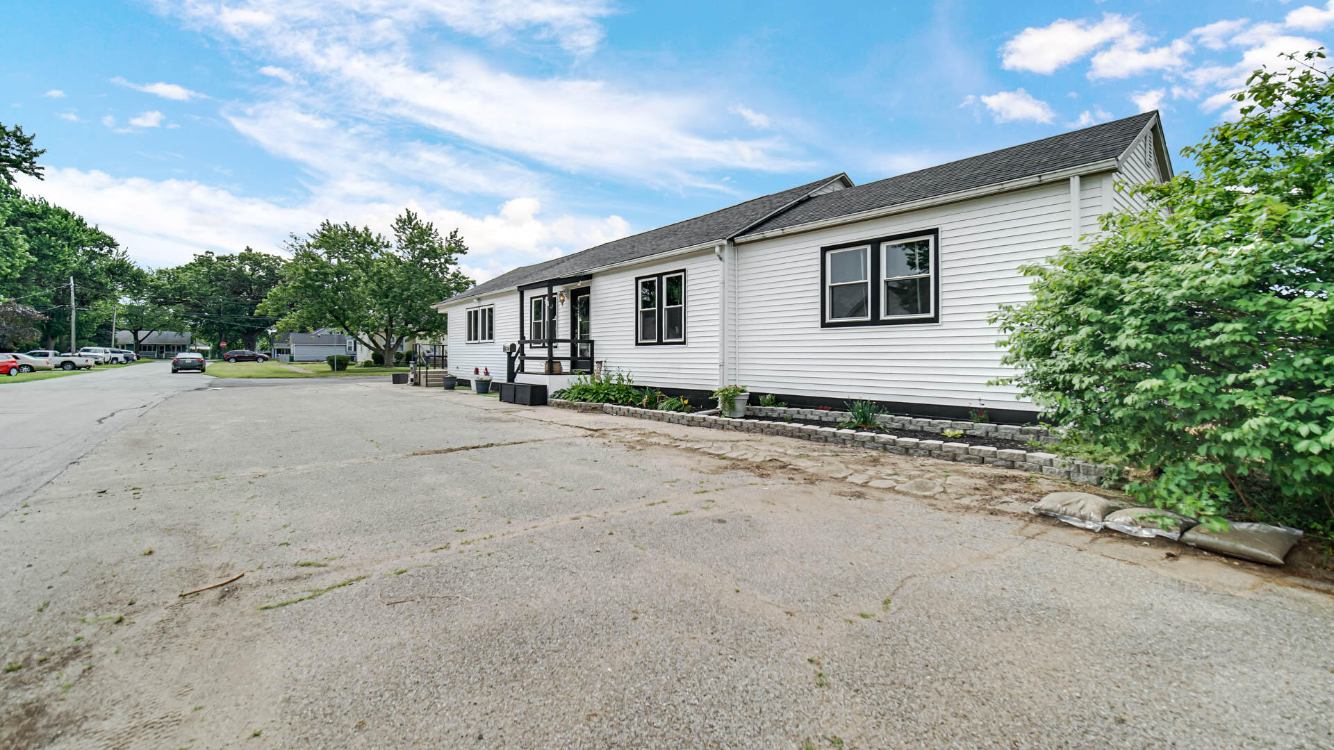 801 S Shield Street, Knox, IN 46534; Image #3